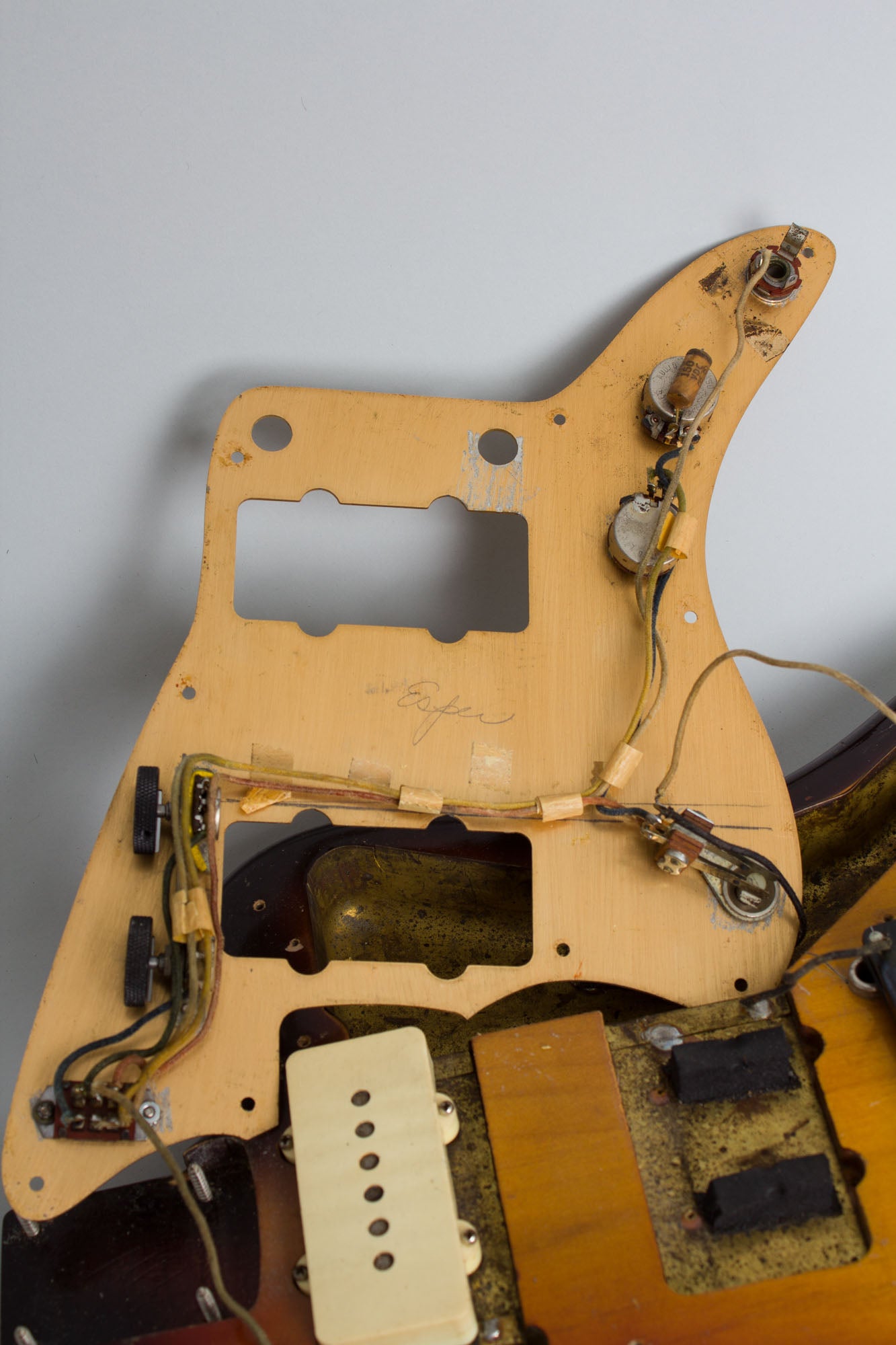Fender Jazzmaster Solid Body Electric Guitar (1959)