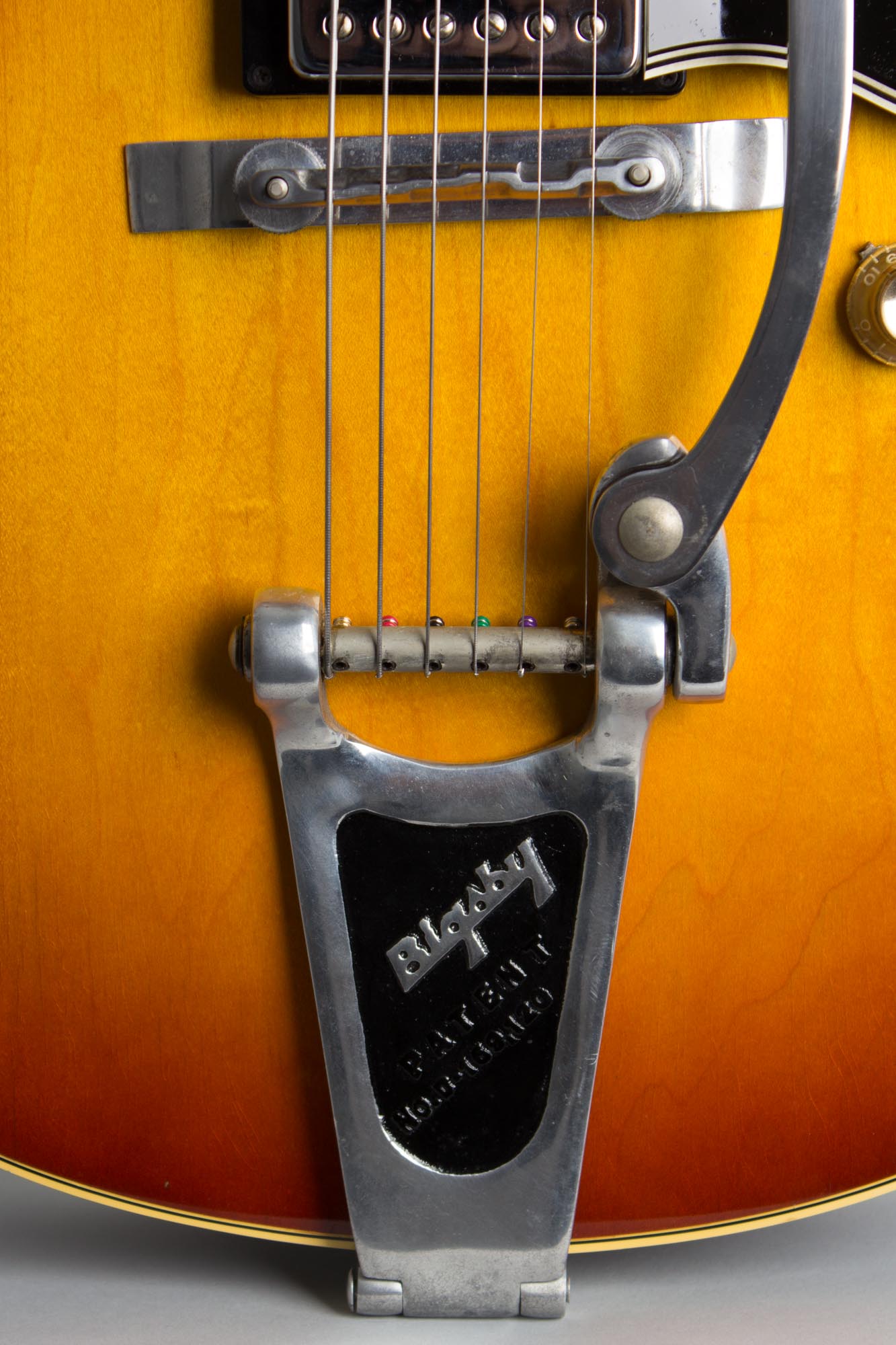 Gibson ES-175D Special Bigsby Arch Top Hollow Body Electric Guitar (1966)