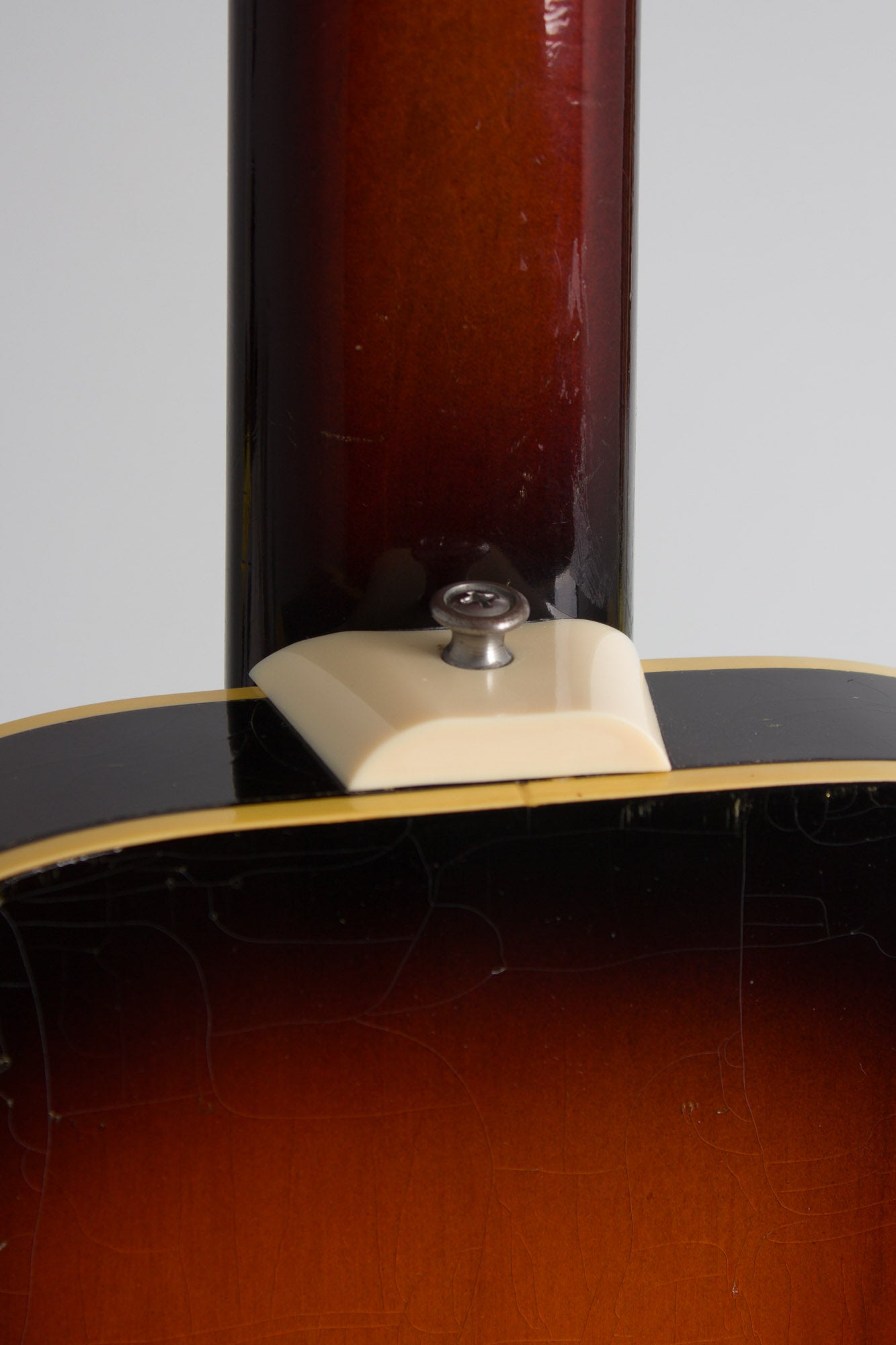 National Model 1122 Cosmopolitan Solid Body Electric Guitar (1953)
