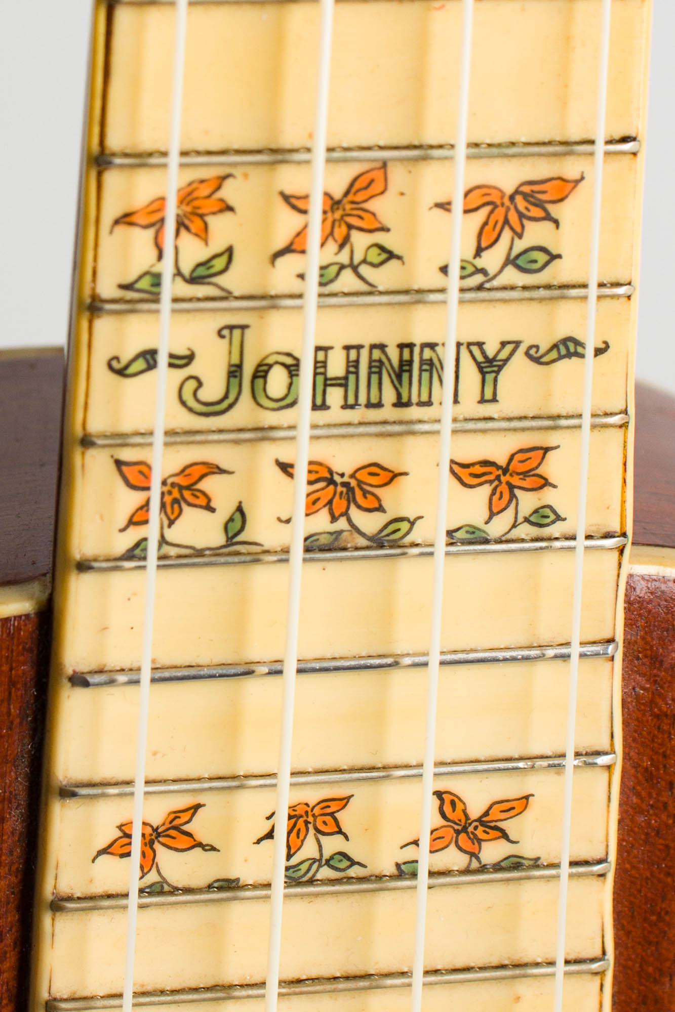 Gibson Poinsettia Custom Concert Ukulele (1931)