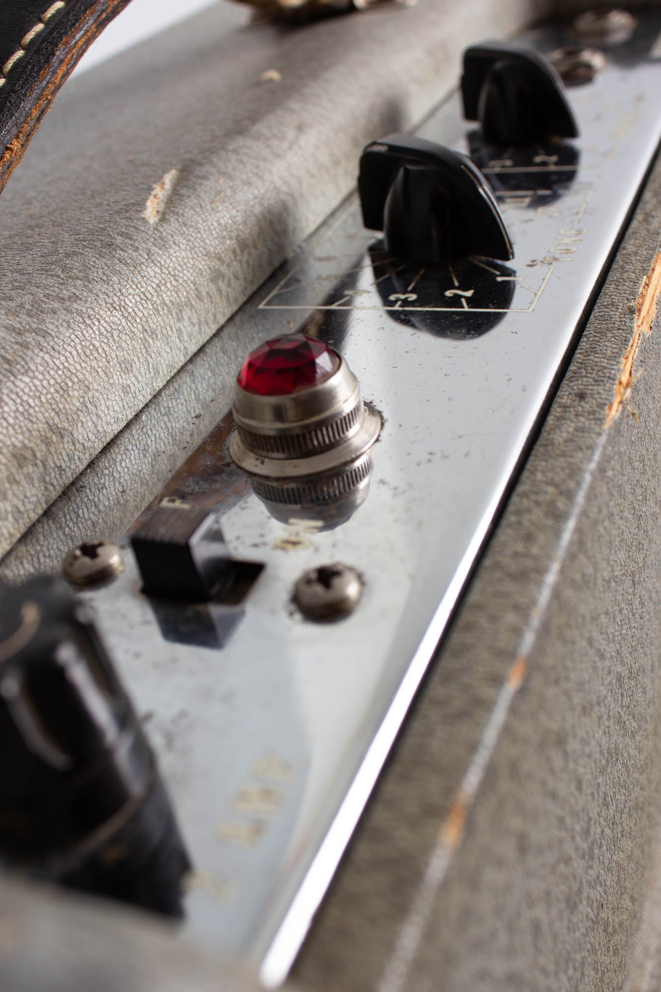 Fender White Tube Amplifier (1956)