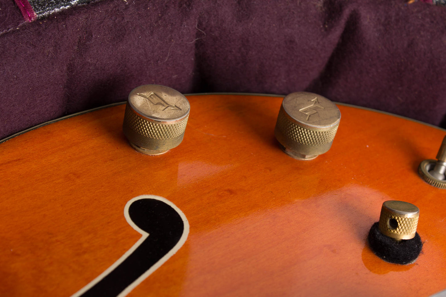 Gretsch Model 6120 Chet Atkins Hollowbody Thinline Hollow Body Electric Guitar (1965)