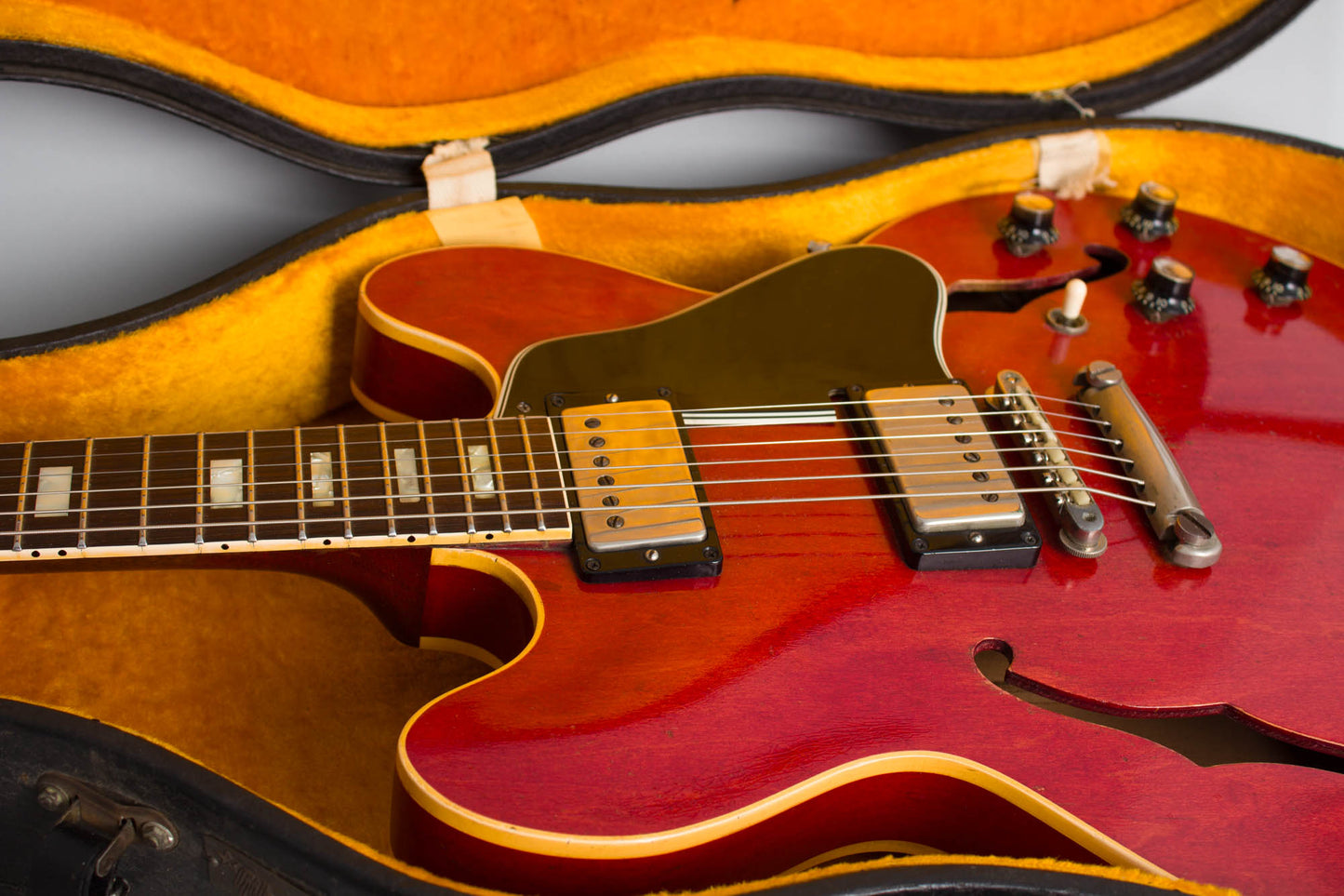 Gibson ES-335TDC Semi-Hollow Body Electric Guitar (1964)