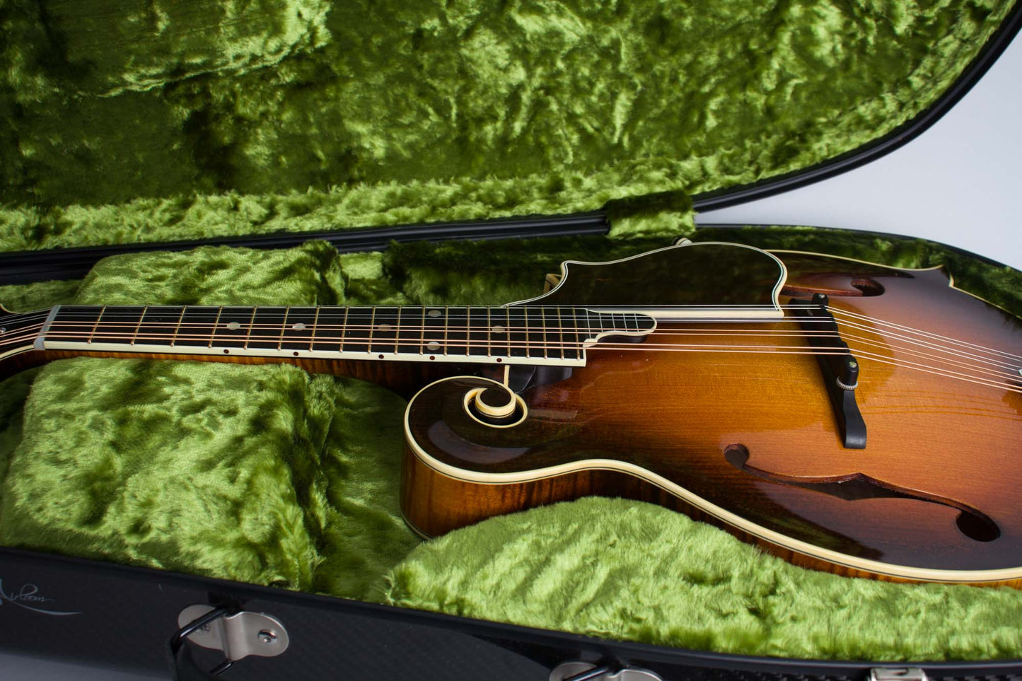 Gilchrist Model 5 Carved Top Mandolin (2015)