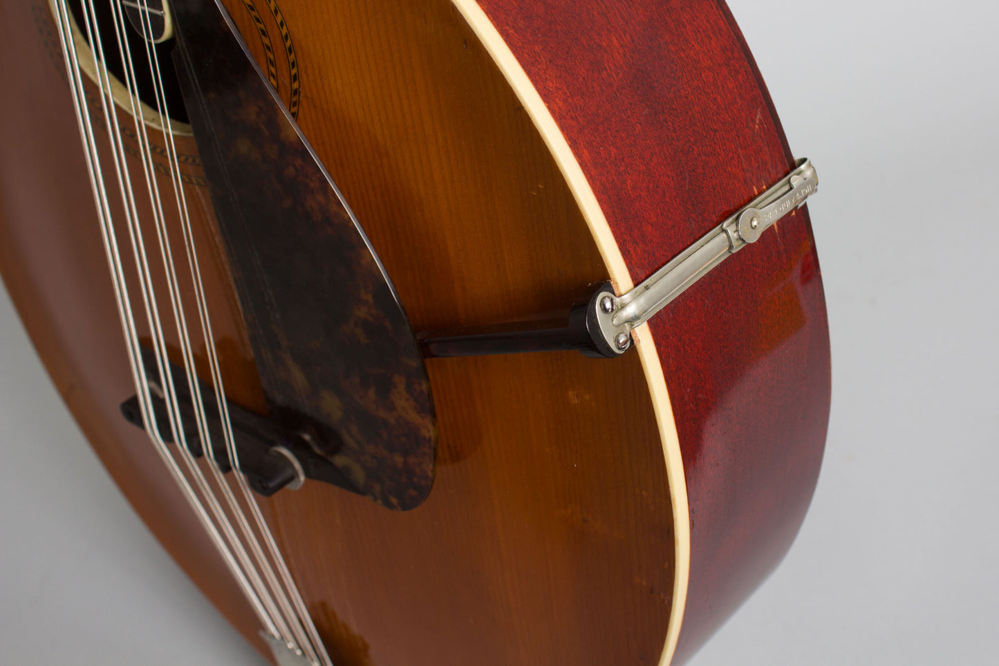 Gibson K-1 Carved Top Mandocello (1915)