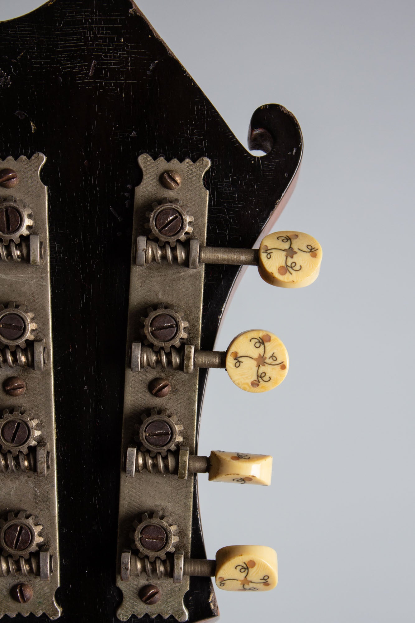 Gibson F-2 Carved Top Mandolin (1912)