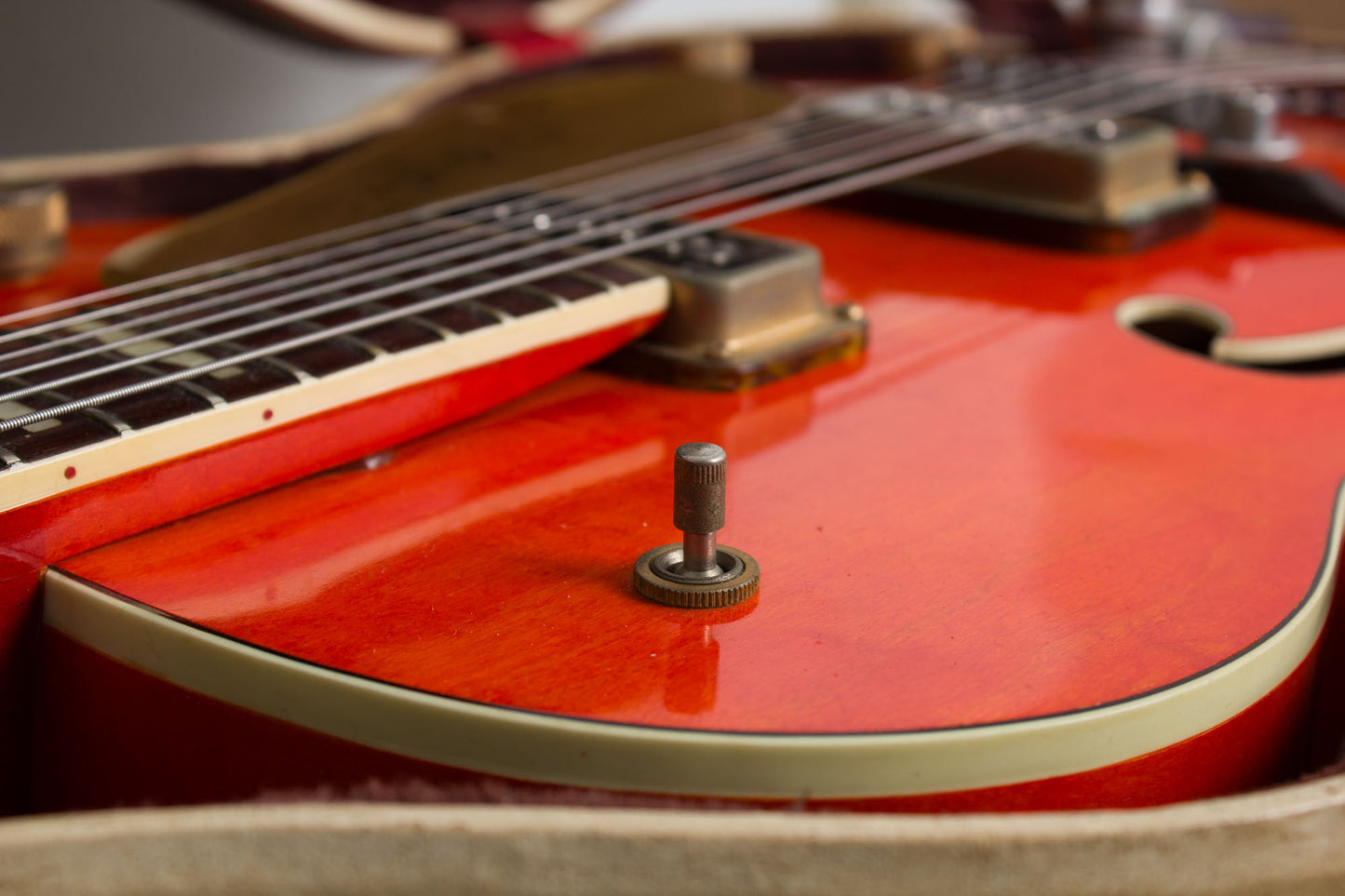 Gretsch Model 6120 Chet Atkins Hollow Body Arch Top Hollow Body Electric Guitar (1957)