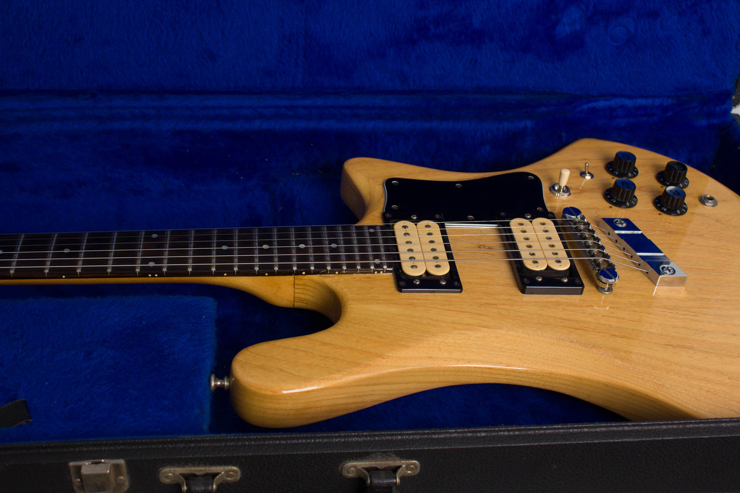 Guild S300 A-D Bld. Solid Body Electric Guitar (1979)