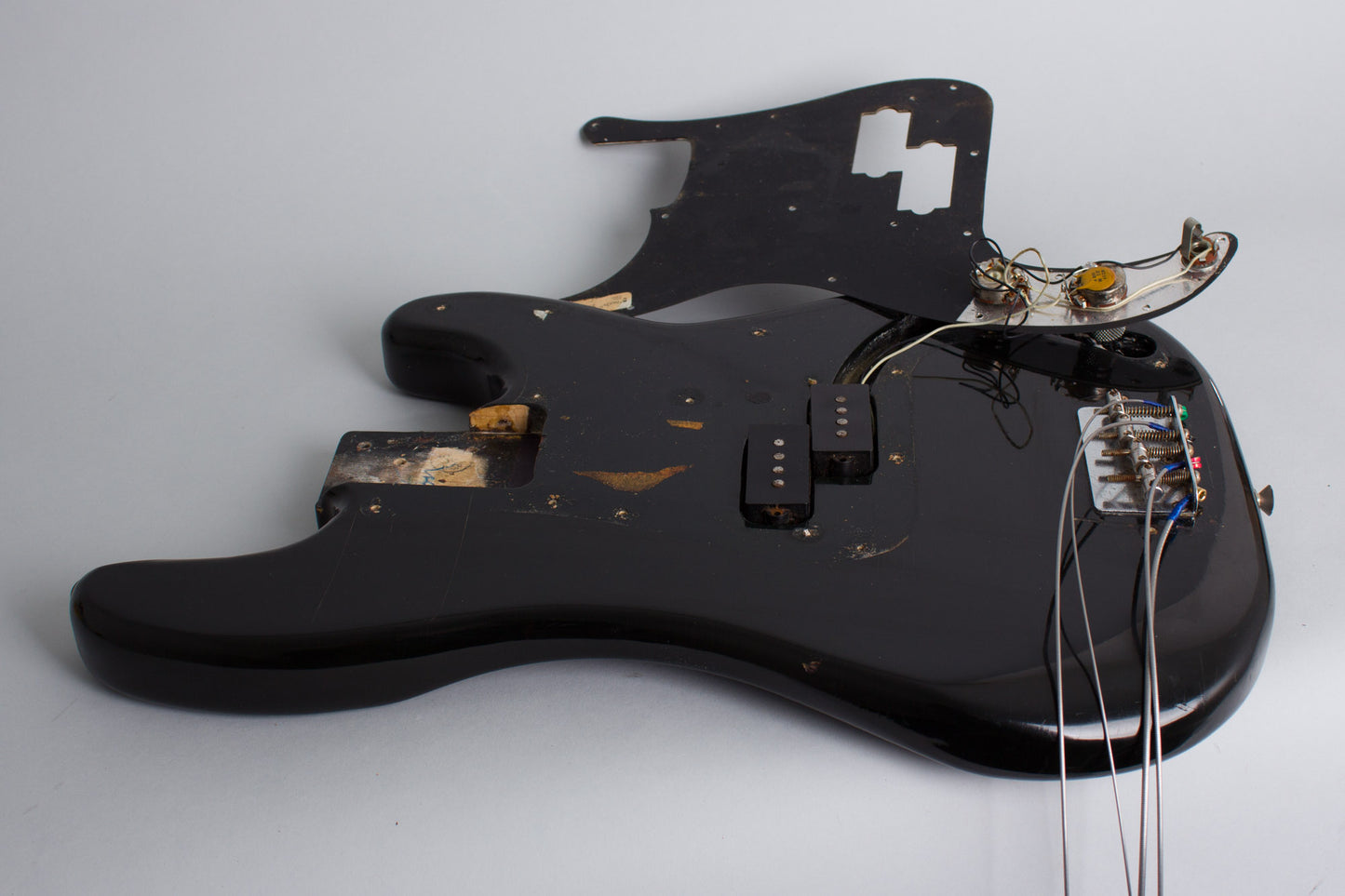 Fender Precision Bass Solid Body Electric Bass Guitar (1977)