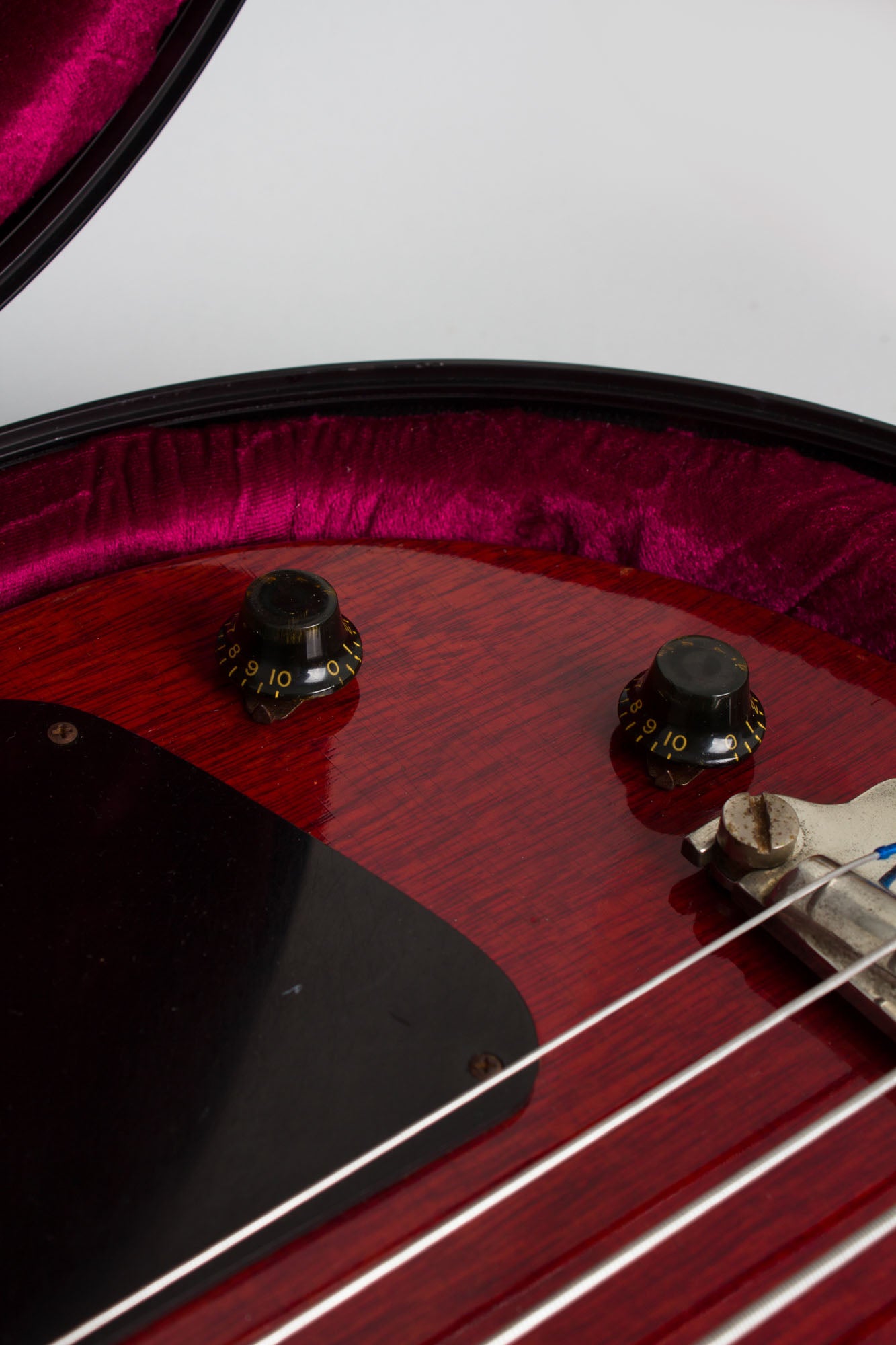 Gibson EB-0 Solid Body Electric Bass Guitar (1960)