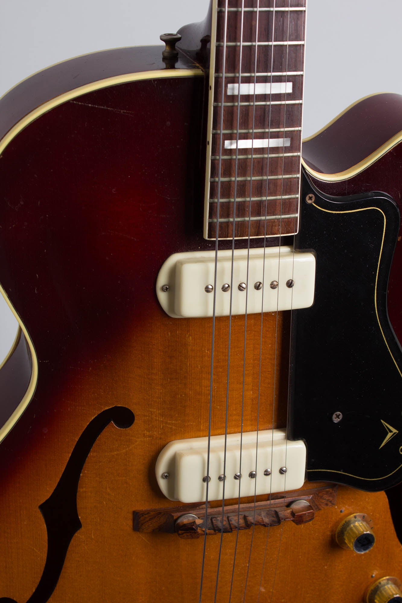 Guild X-175 Arch Top Hollow Body Electric Guitar (1961)