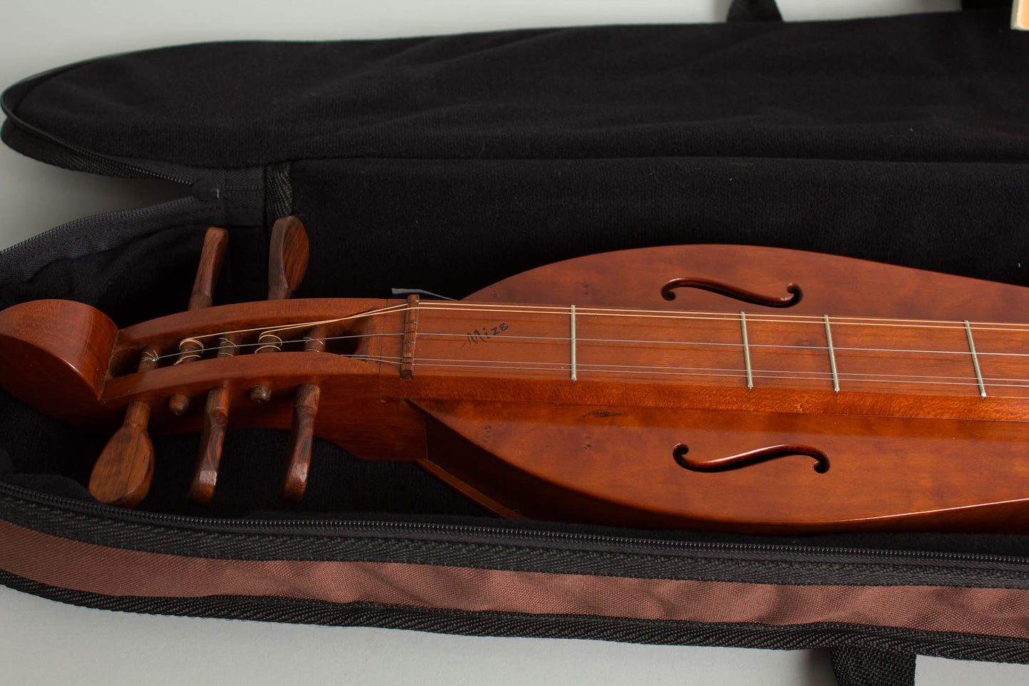 Robert Mize 5-String Appalachian Dulcimer (1974)