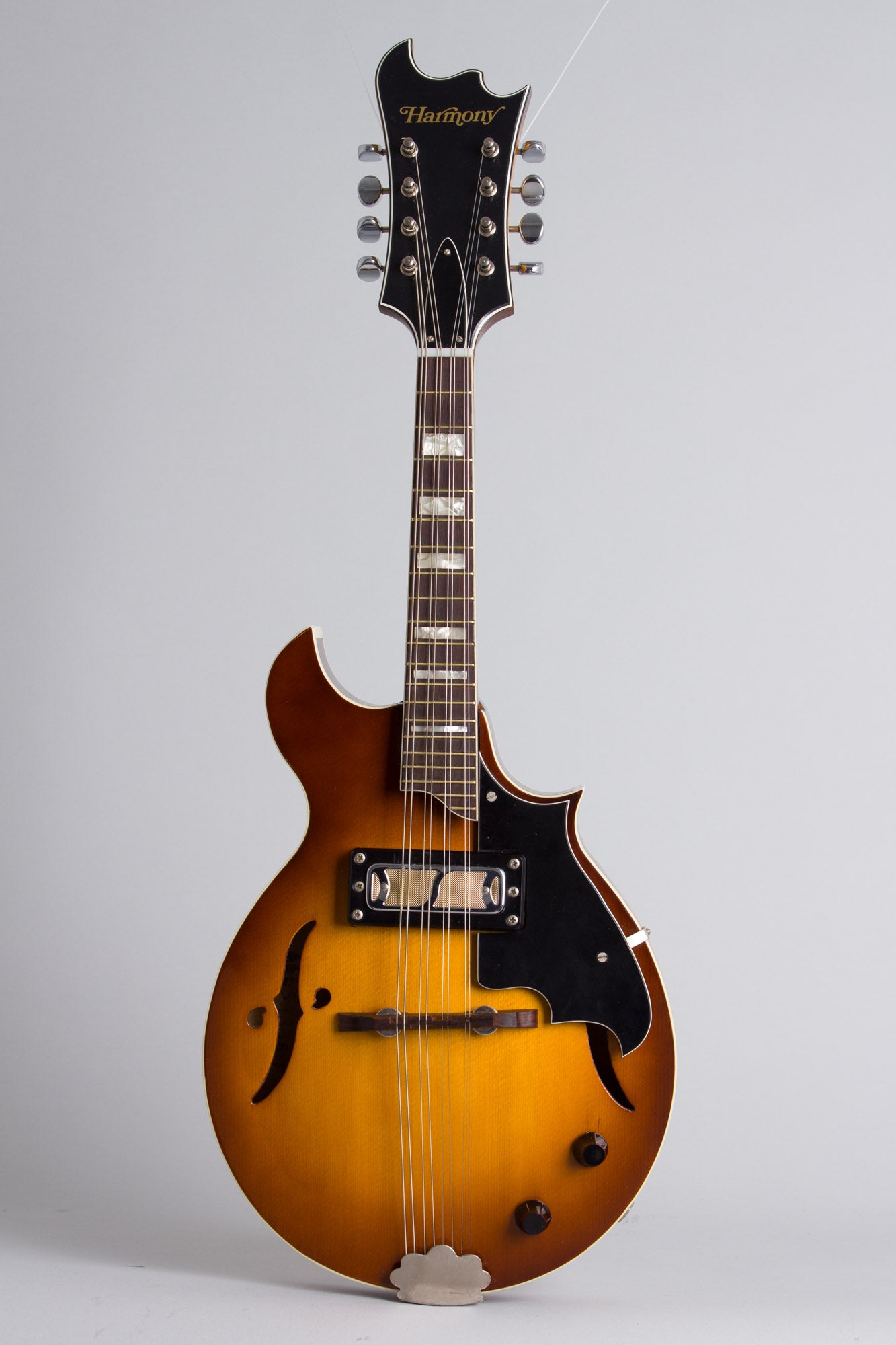 Harmony H-835 Hollow Body Electric Mandolin (1974)