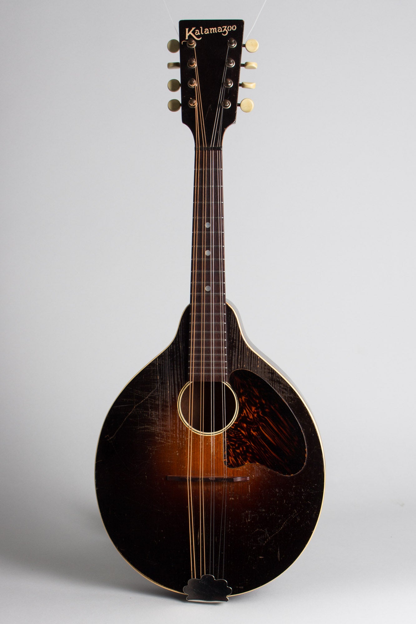 Kalamazoo KM-11 Flat Top Mandolin (1933)