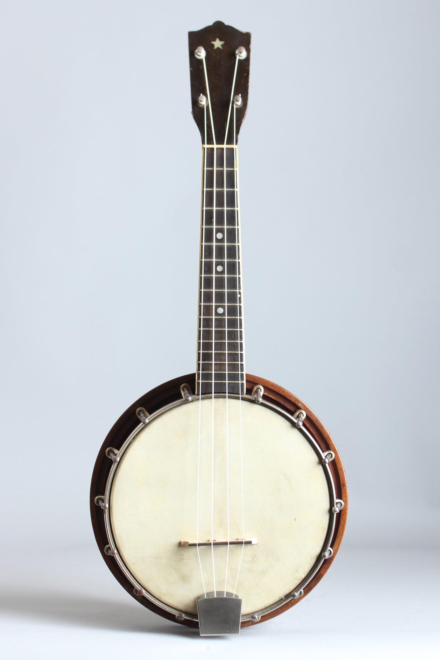 Harmony Resonator Banjo Ukulele (1928)