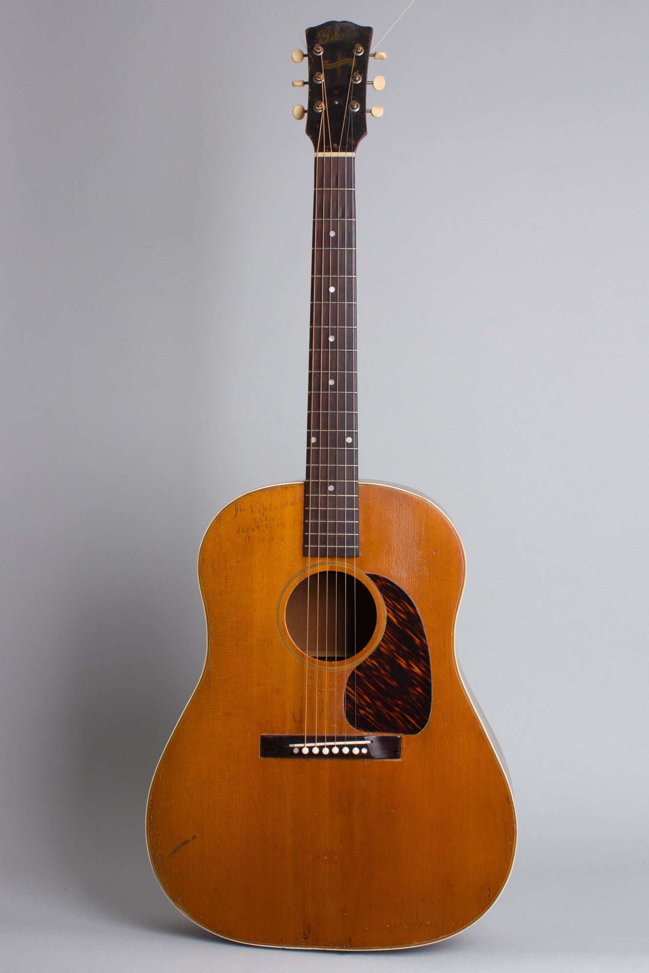 Gibson J-50 Banner Acoustic Guitar (1942)