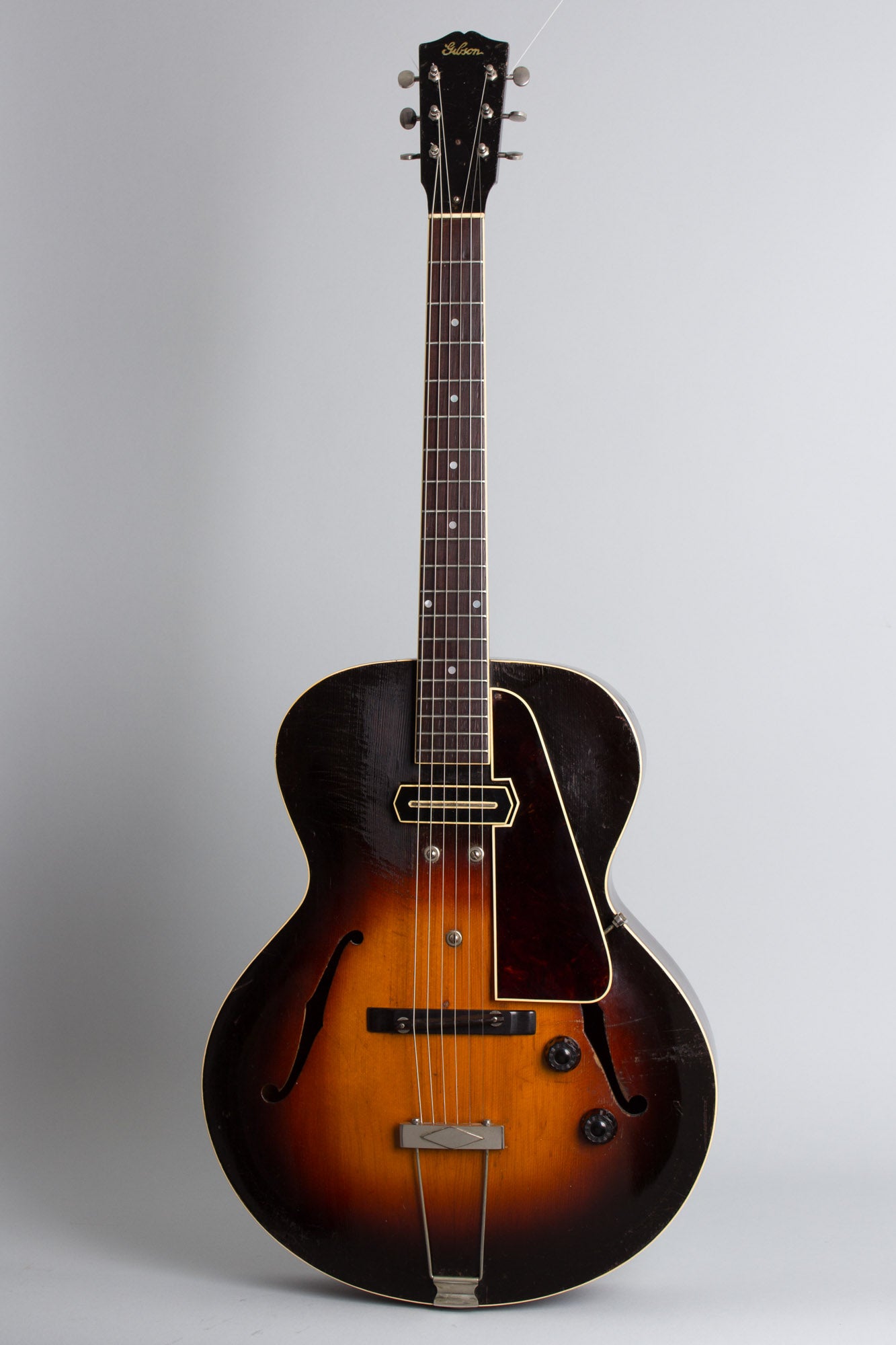 Gibson ES-150 Arch Top Hollow Body Electric Guitar (1937)