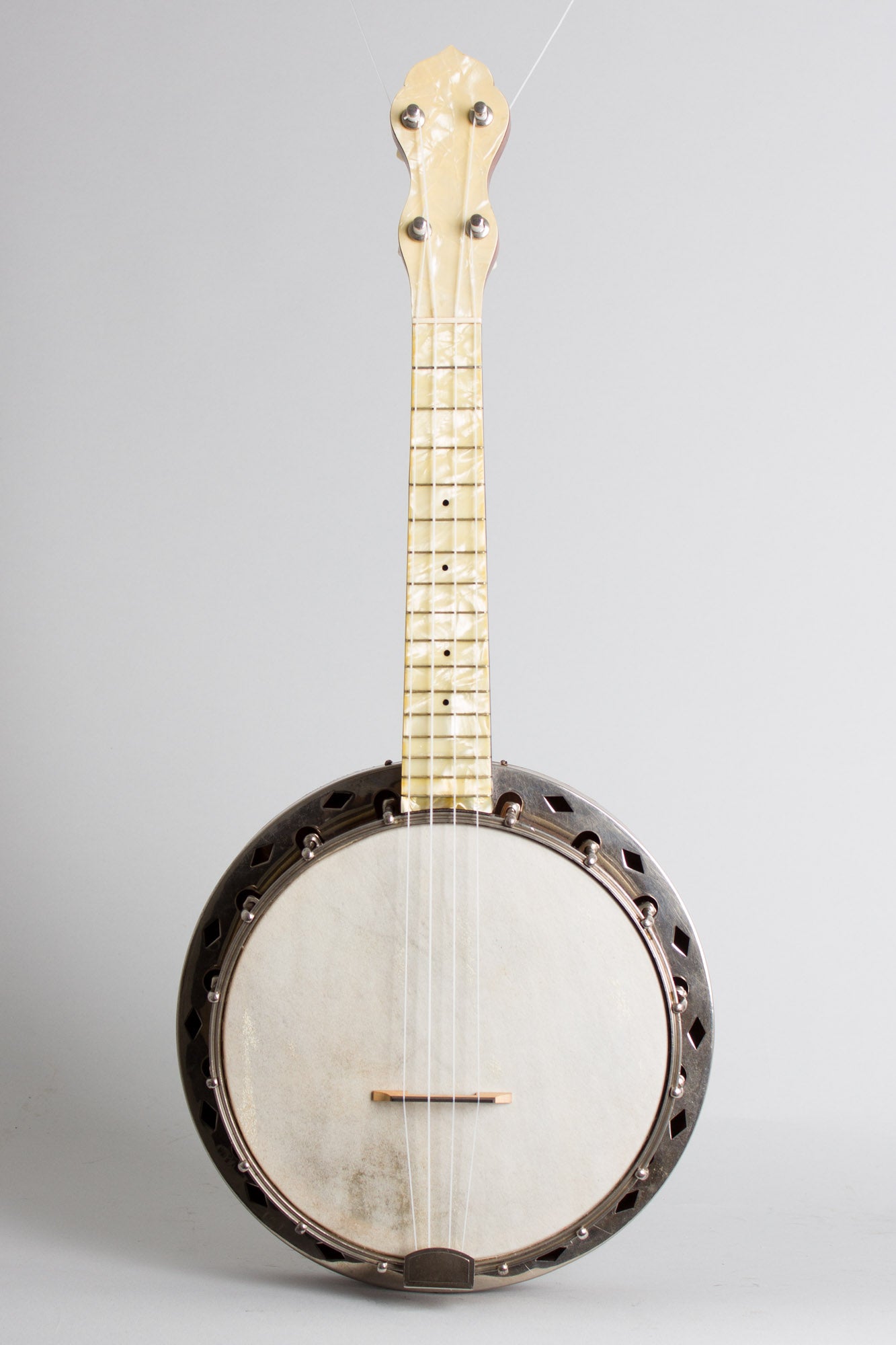 Harmony Supertone Handcraft Banjo Ukulele (1929)