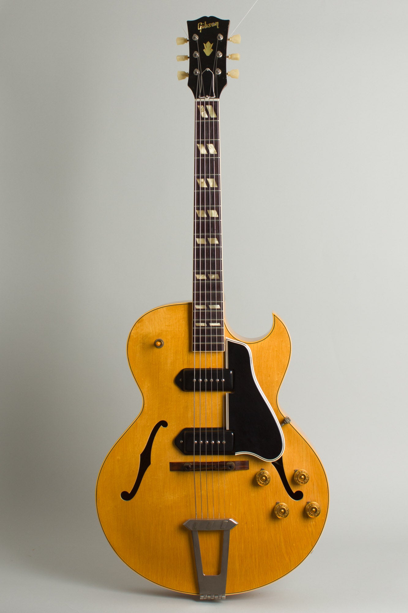 Gibson ES-175DN Arch Top Hollow Body Electric Guitar (1954)