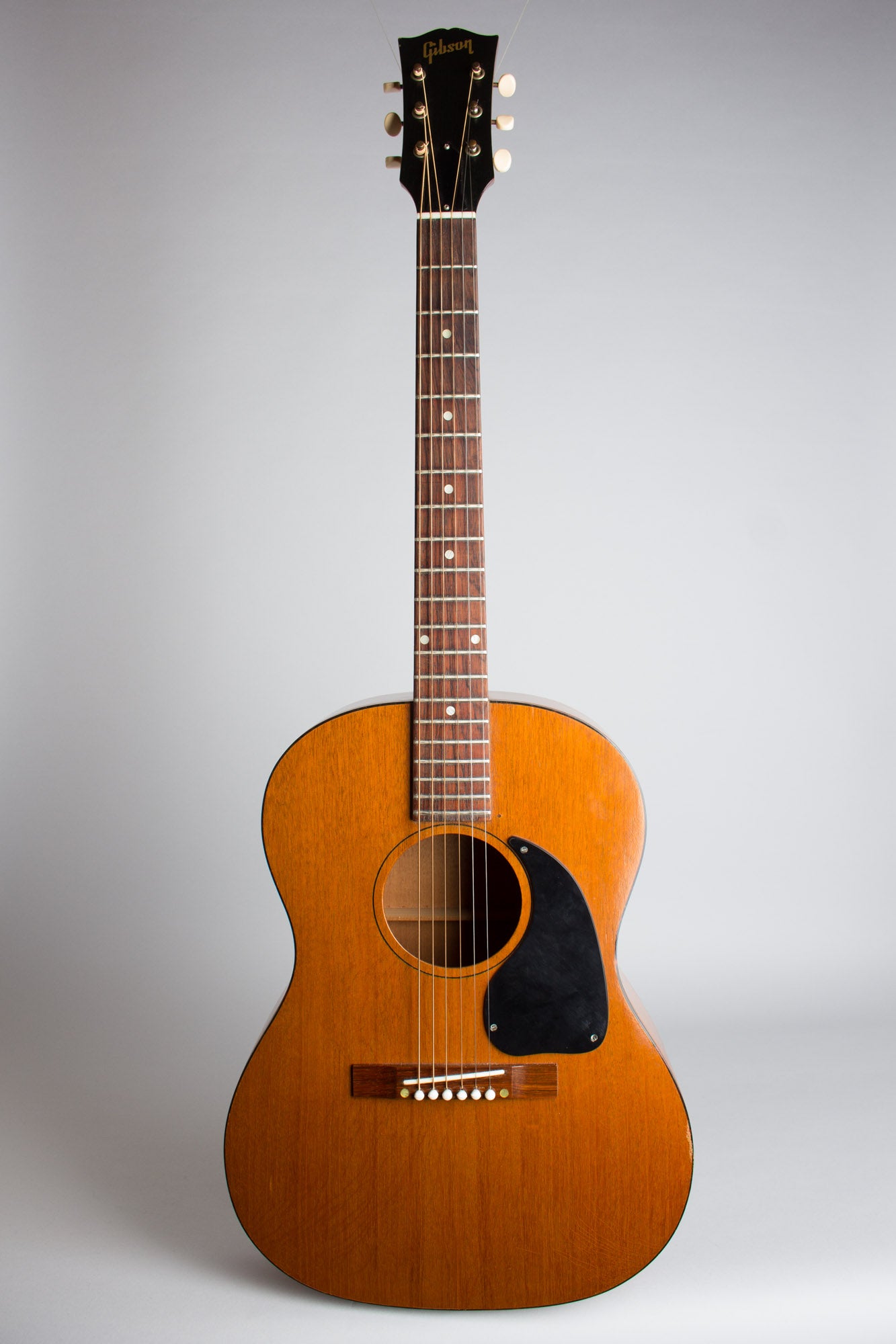 Gibson LG-0 Flat Top Acoustic Guitar (1962)