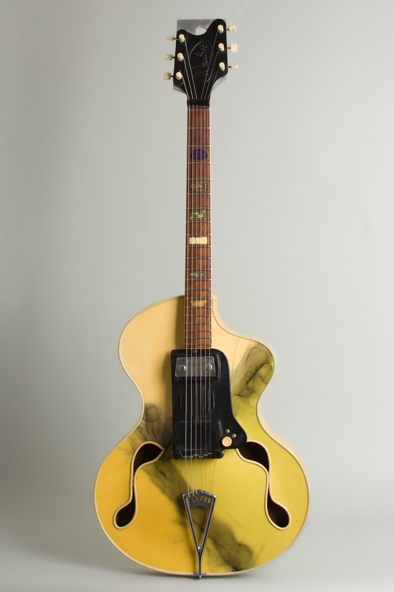 Wandre BB Model Semi-Hollow Body Electric Guitar (1960)