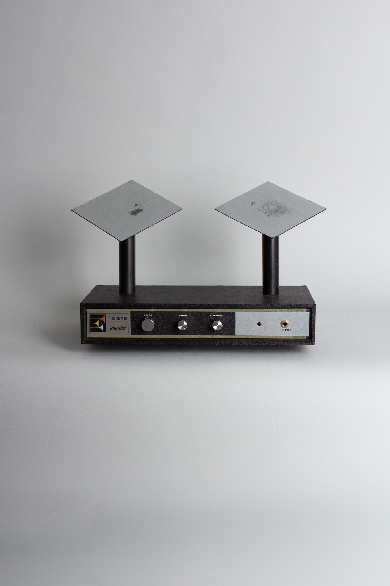 Maestro TH-1 Theremin (1970s)