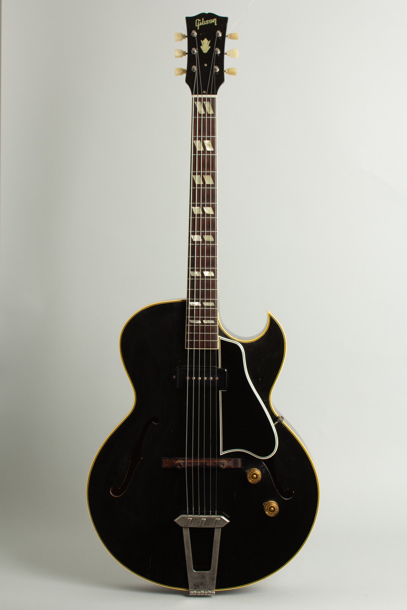 Gibson ES-175 Arch Top Hollow Body Electric Guitar (1952)