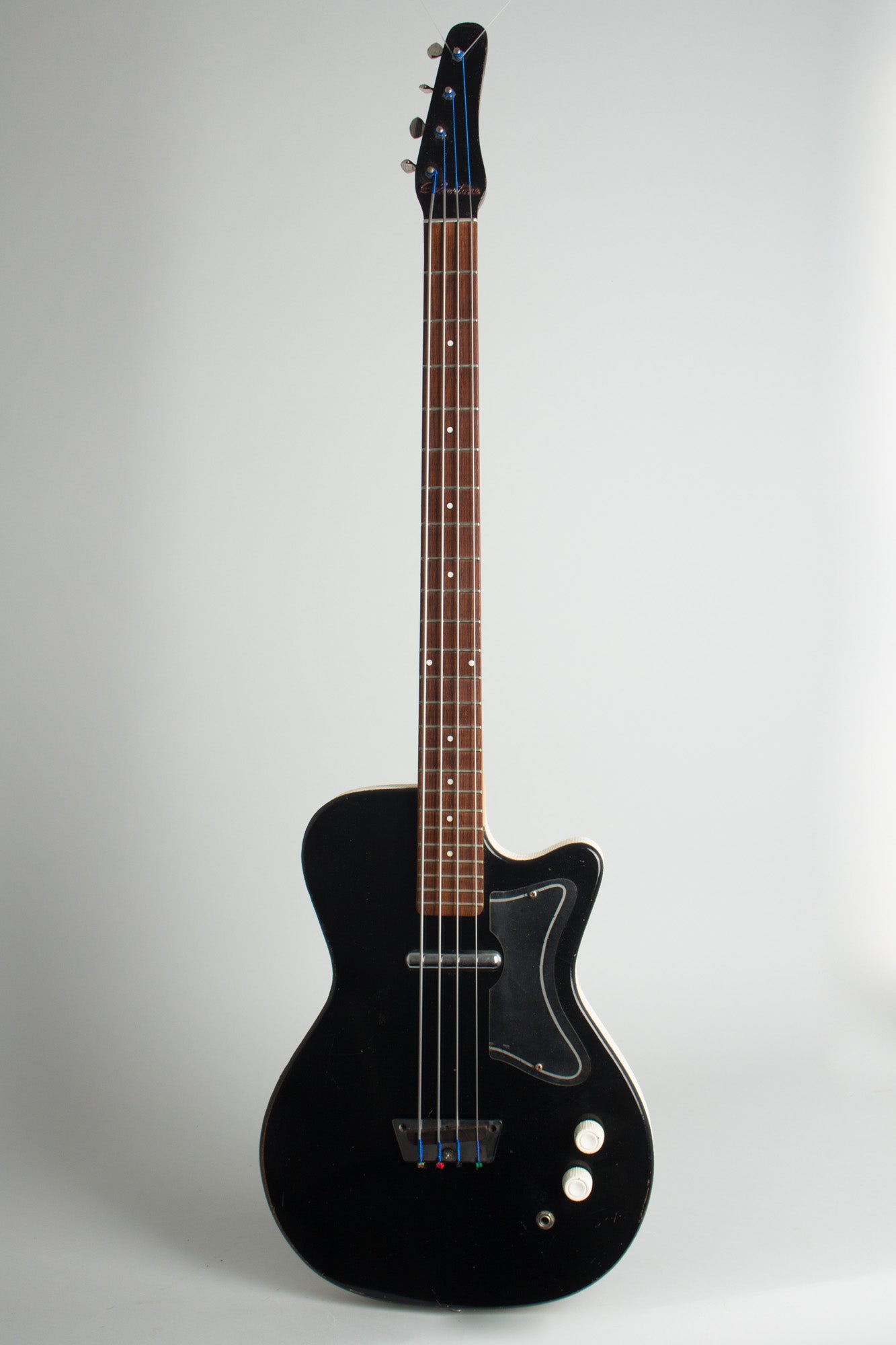 Danelectro Silvertone Model 1444 Electric Bass Guitar (1965)