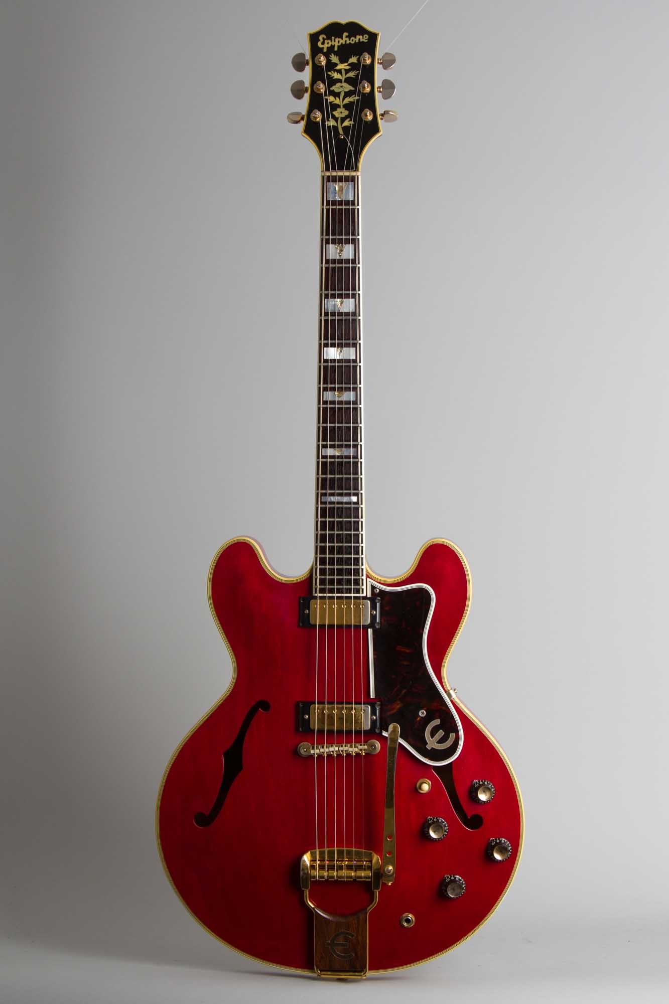 Epiphone Sheraton E212TV Arch Top Semi-Hollow Body Electric Guitar (1962)