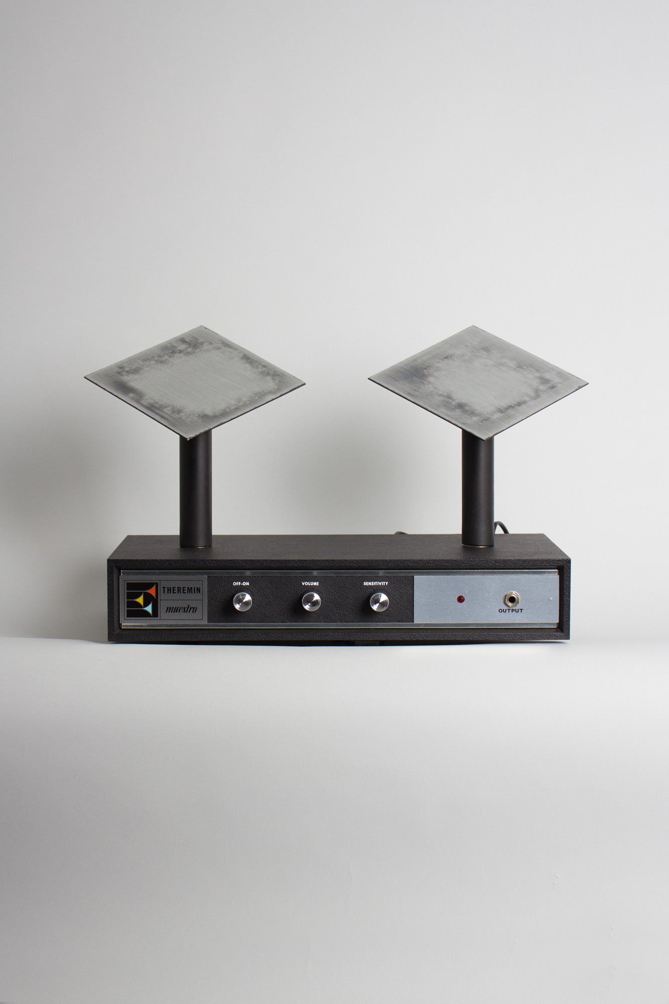 Maestro TH-1 Theremin (1970s)