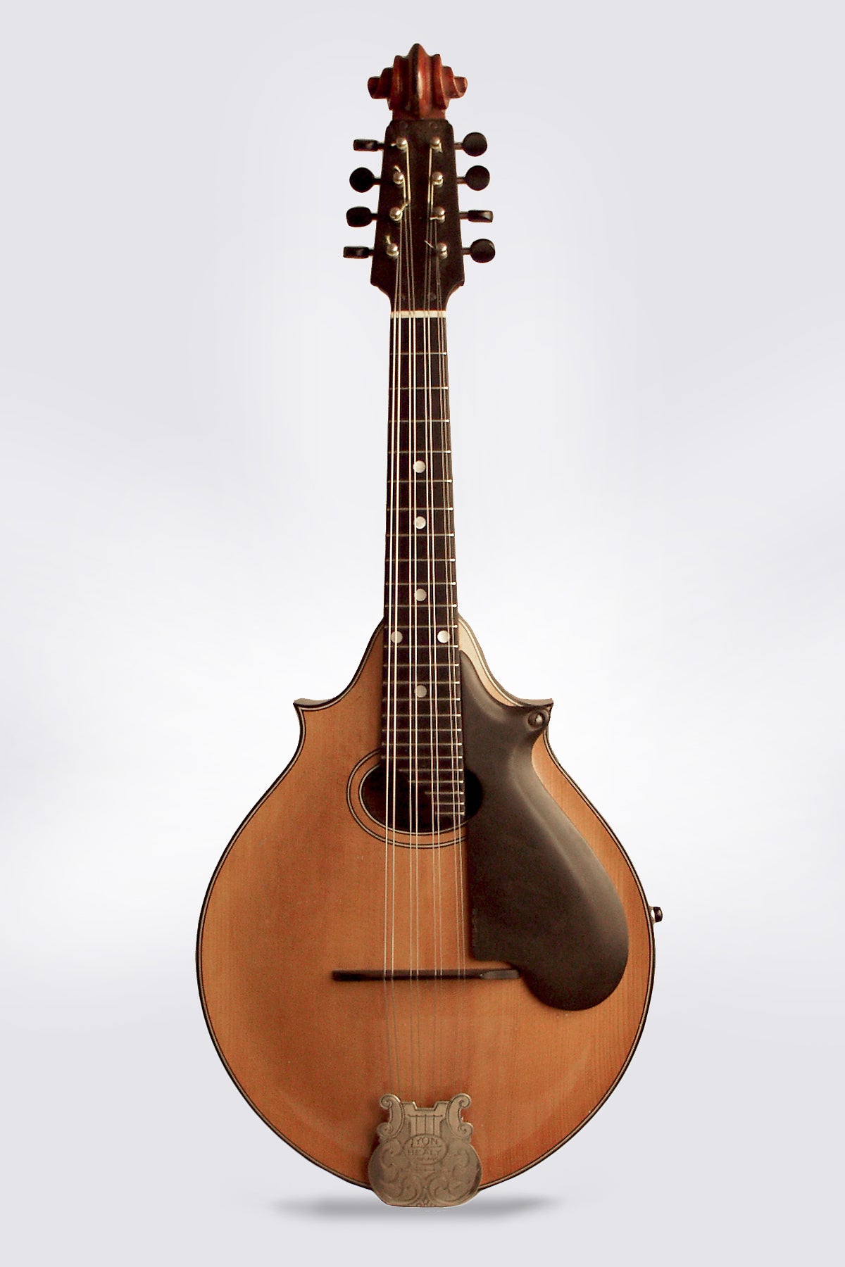 Lyon & Healy Style A Carved Top Mandolin (1919)