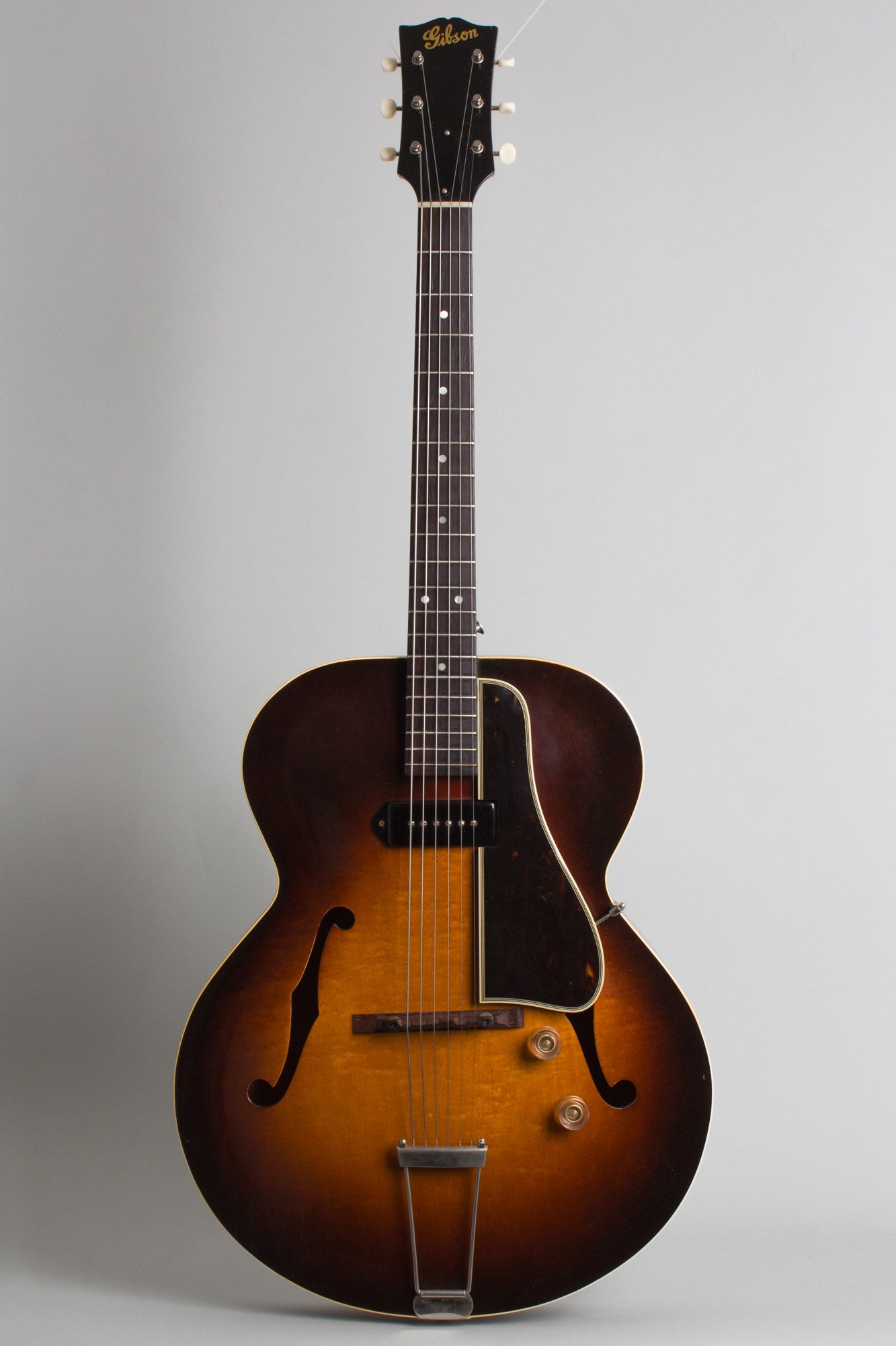 Gibson ES-150 Arch Top Hollow Body Electric Guitar (1947)