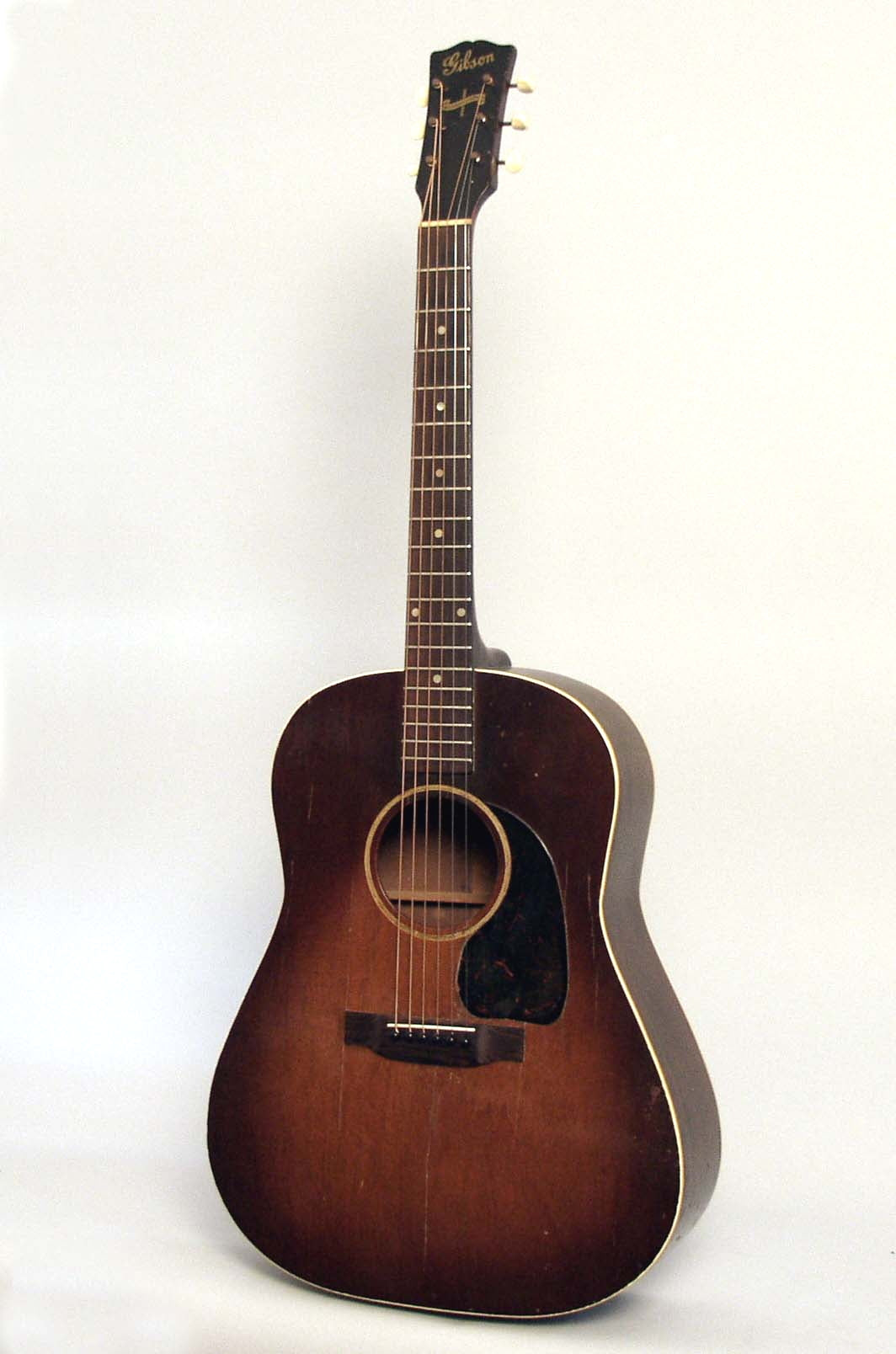 Gibson J-45 Flat Top Acoustic Guitar (1944)