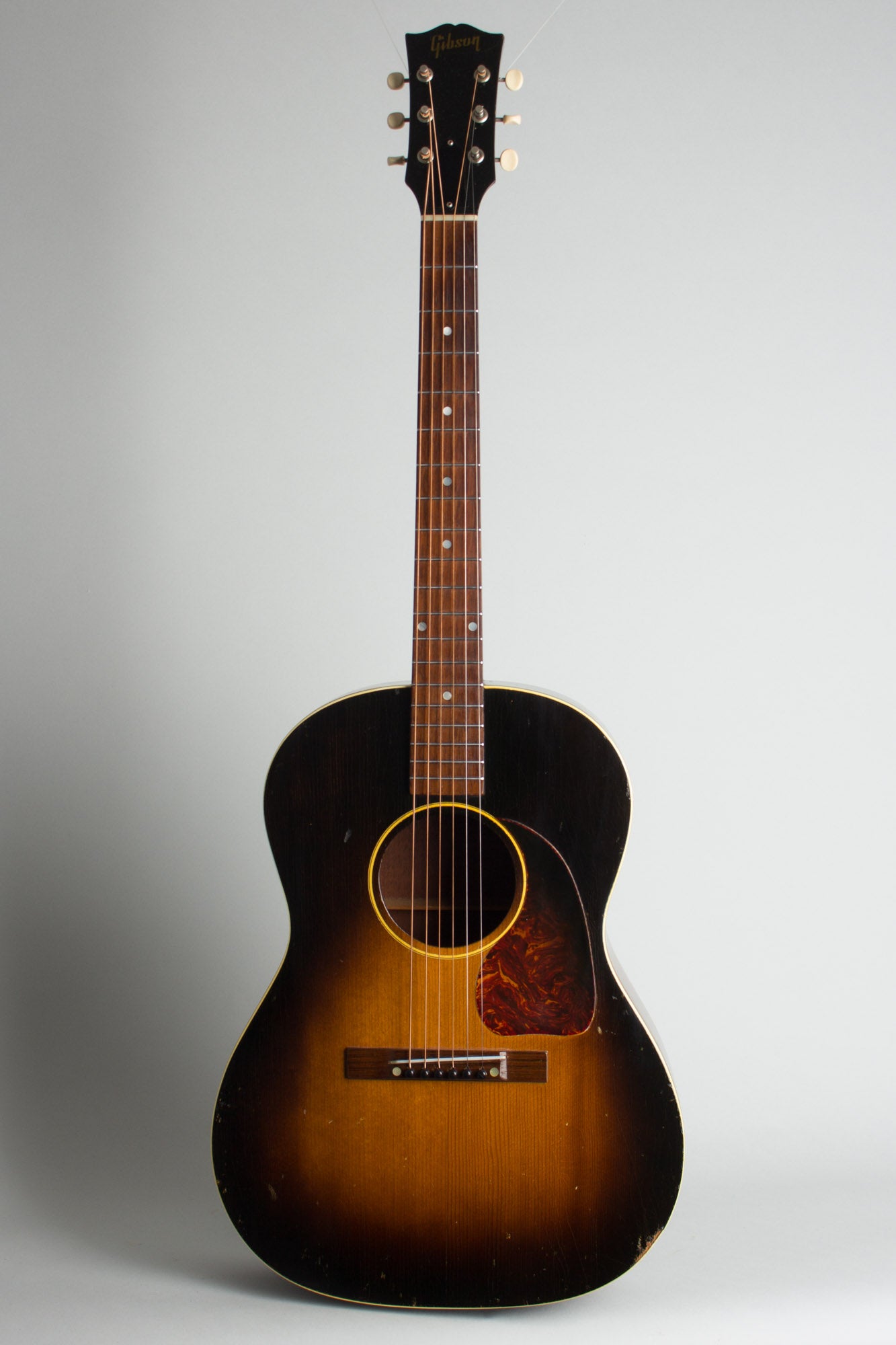 Gibson LG-1 Flat Top Acoustic Guitar (1951)