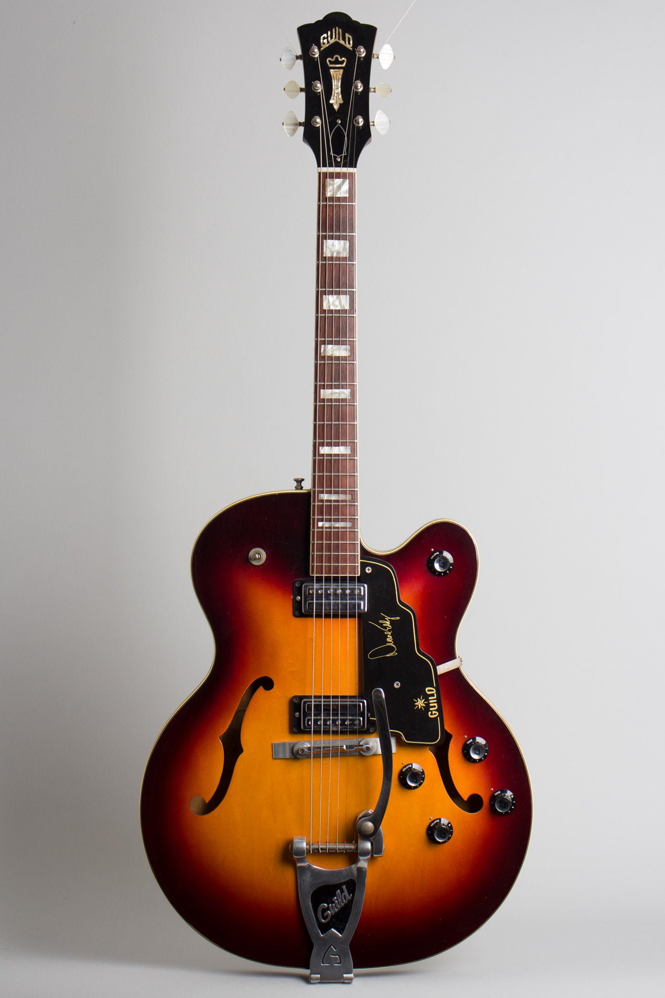 Guild Duane Eddy DE-400 Thinline Hollow Body Electric Guitar (1965)