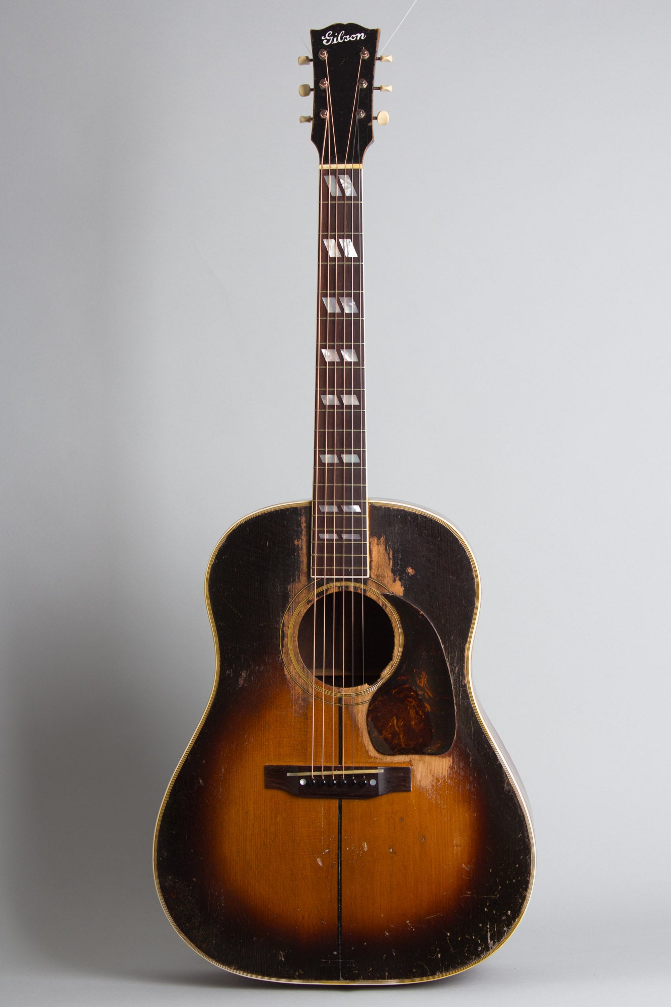 Gibson SJ Southern Jumbo Flat Top Acoustic Guitar (1942)