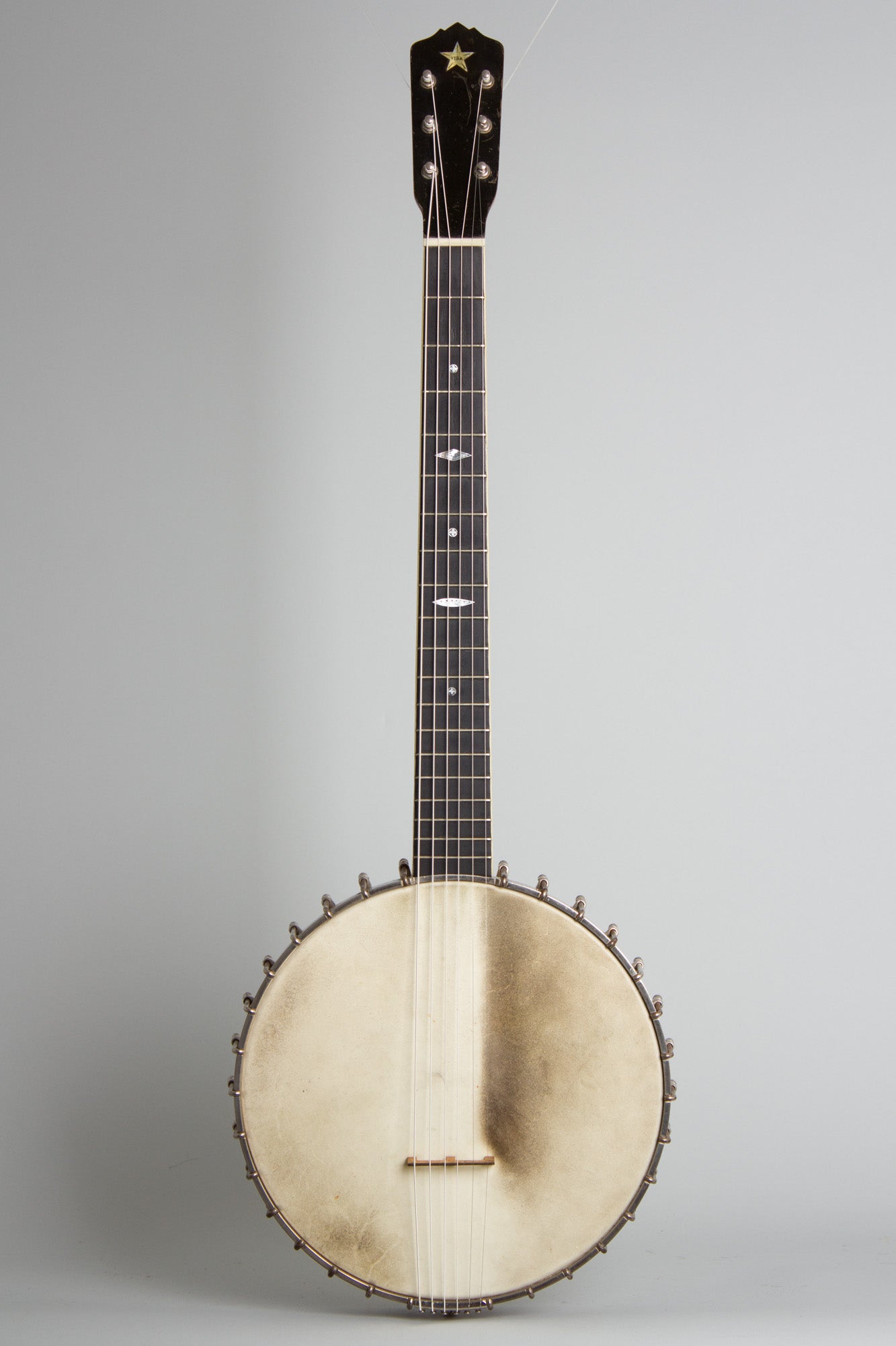 Vega Tubaphone Guitar Banjo (1928)