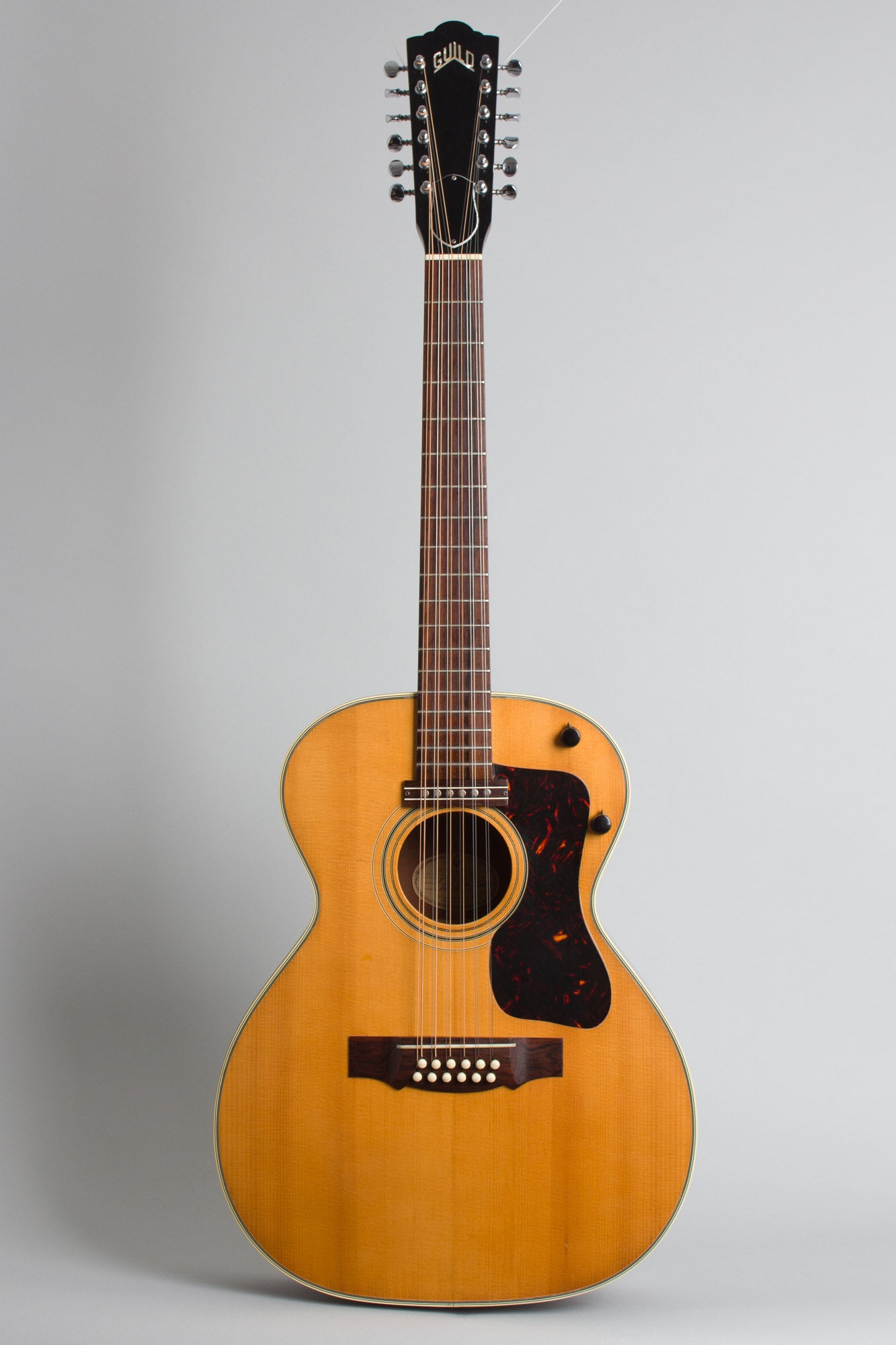 Guild F-212E 12 String Flat Top Acoustic-Electric Guitar (1967)