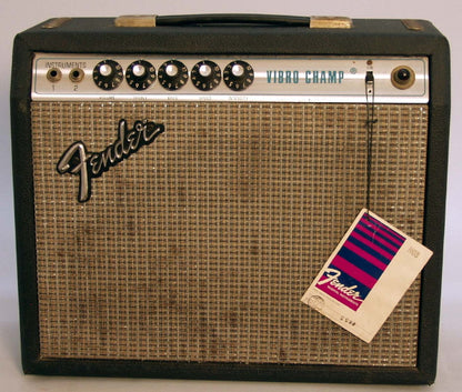 Fender Silverface Vibro Champ Tube Guitar Amplifier (1976)