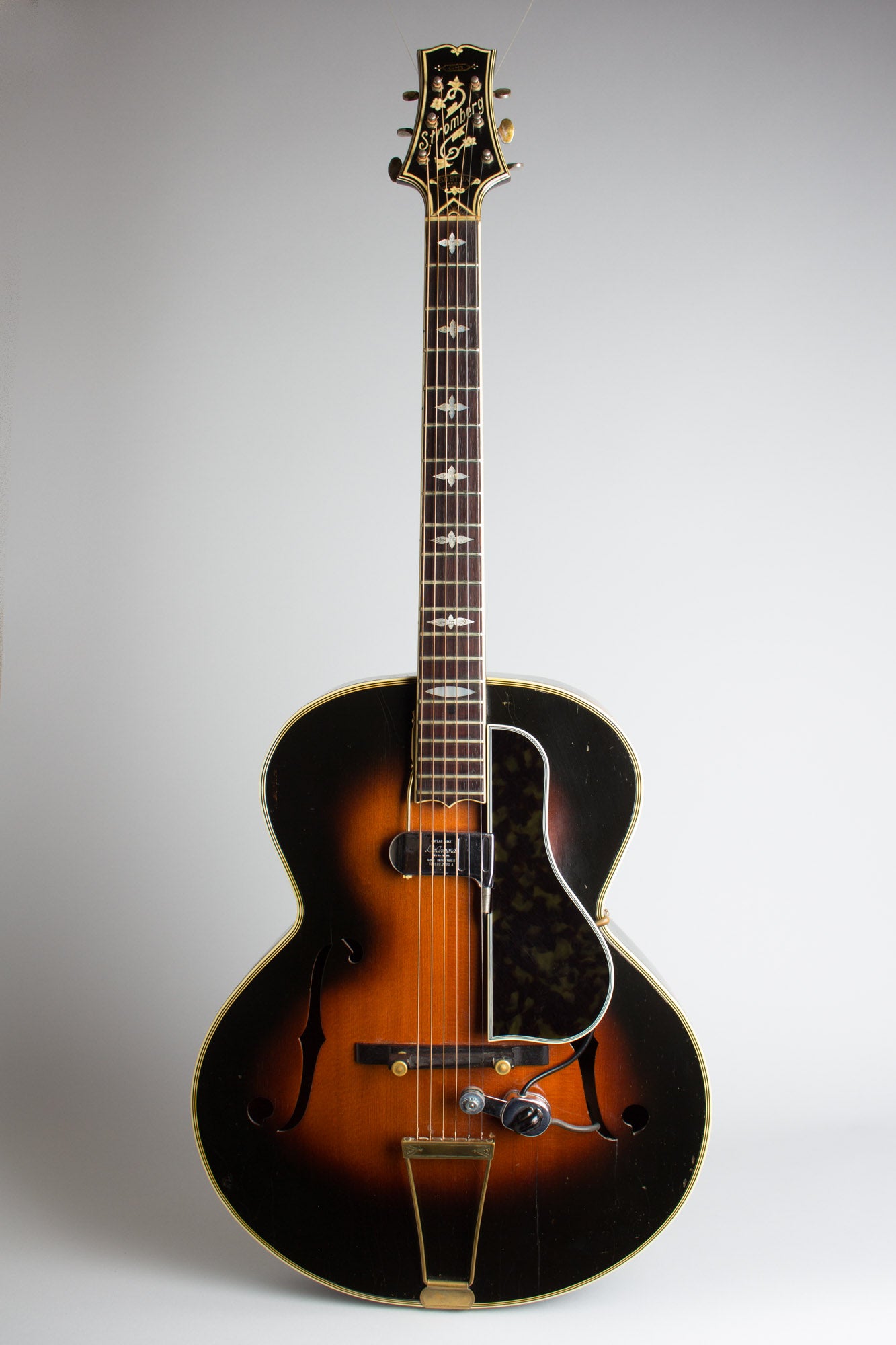 Stromberg Model G-3 Arch Top Acoustic Guitar (1935)