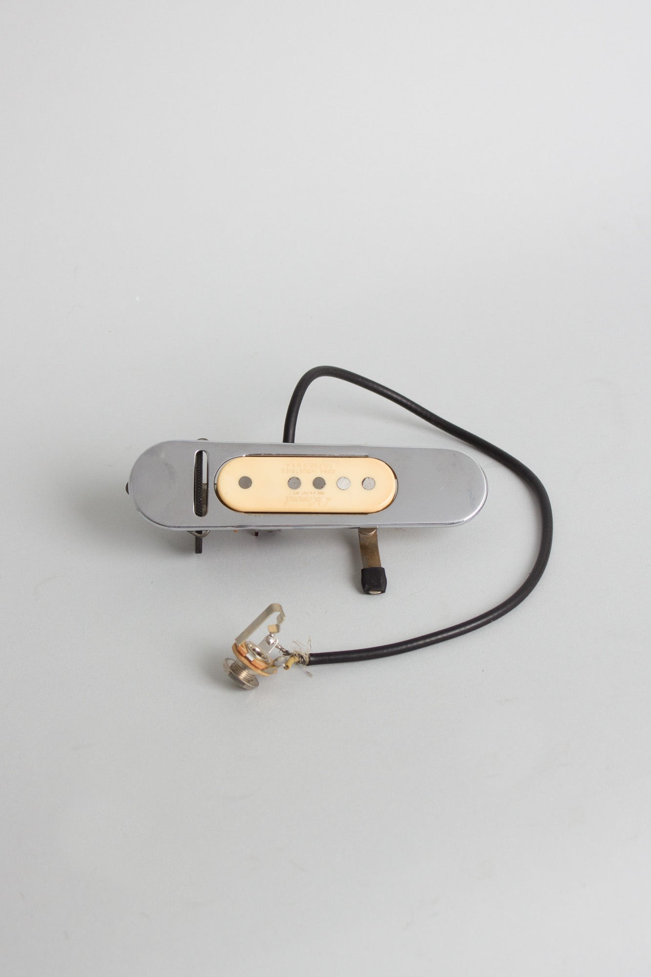 DeArmond Model RH-C Acoustic Guitar Pickup (1953)
