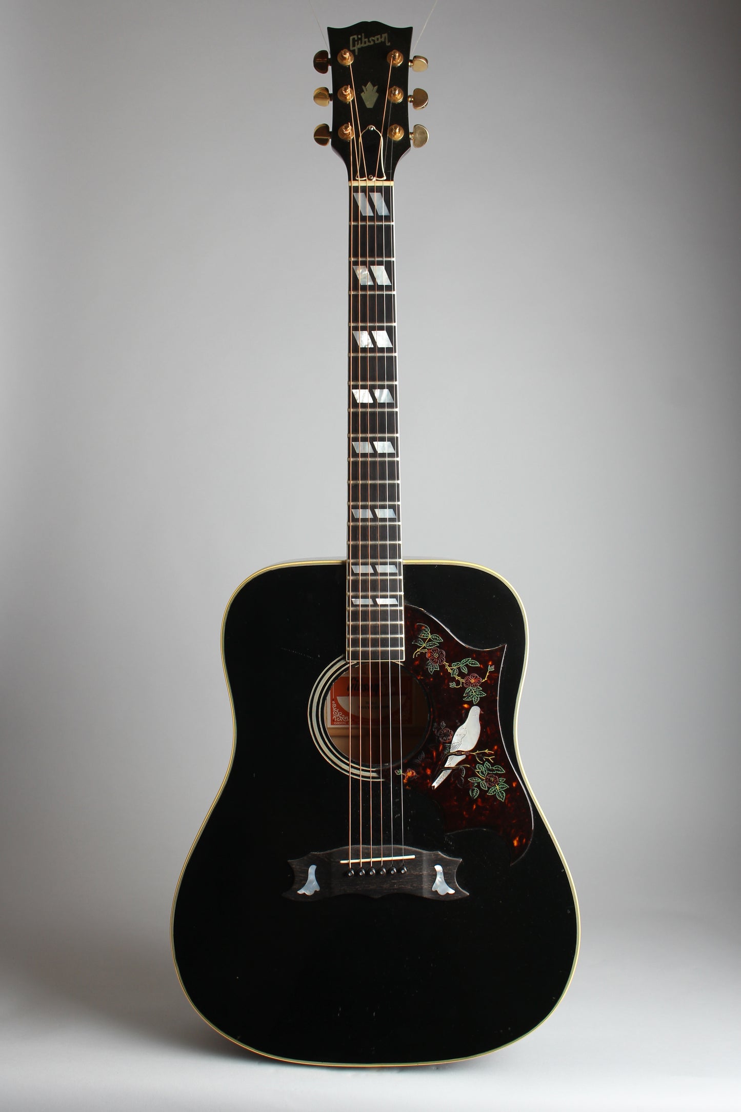 Gibson Dove Custom Flat Top Acoustic Guitar (1977)