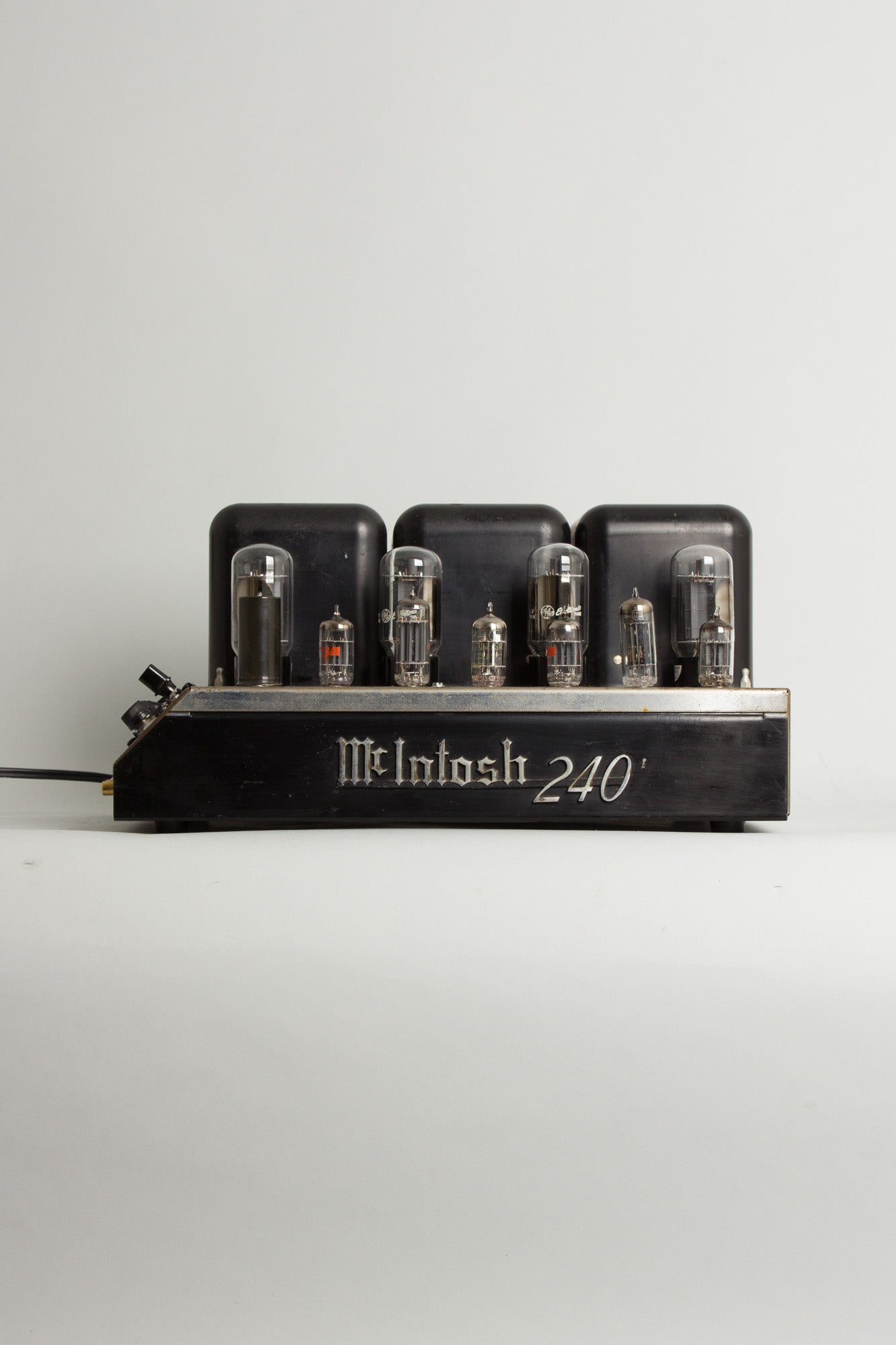 McIntosh MC-240 Stereo Tube Amplifier (1967)