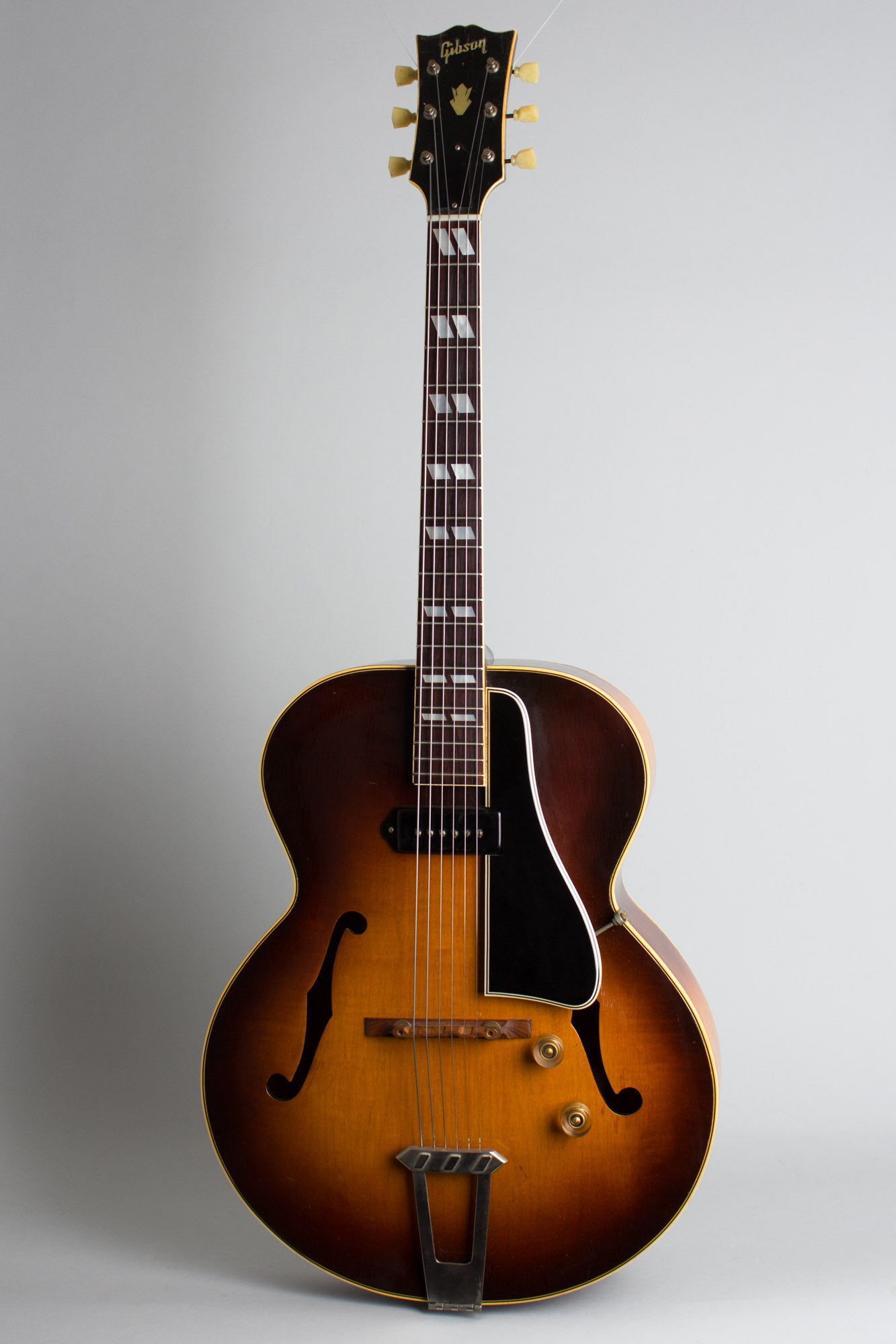 Gibson ES-300 Arch Top Hollow Body Electric Guitar (1948)