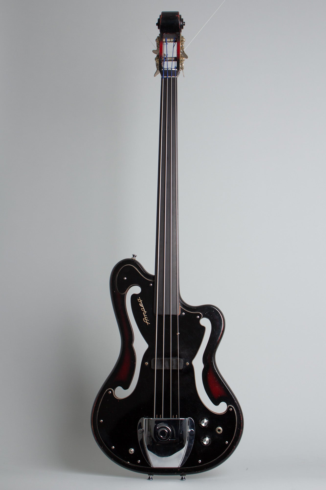 Ampeg AMUB-1, Previously Owned by Steve Knight of Mountain Electric Bass Guitar (1968)
