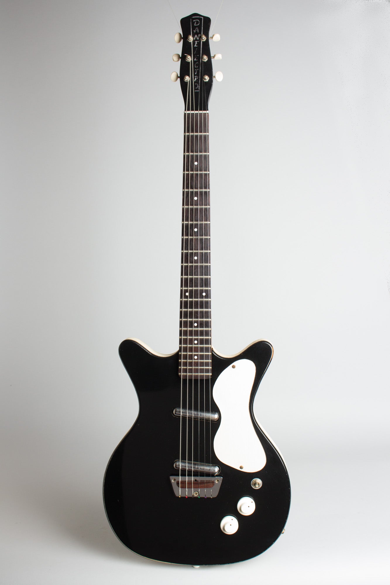 Danelectro Standard Model 3021 Semi-Hollow Body Electric Guitar (1959)