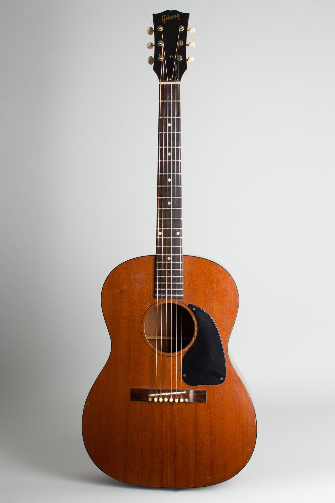 Gibson LG-0 Flat Top Acoustic Guitar (1962)