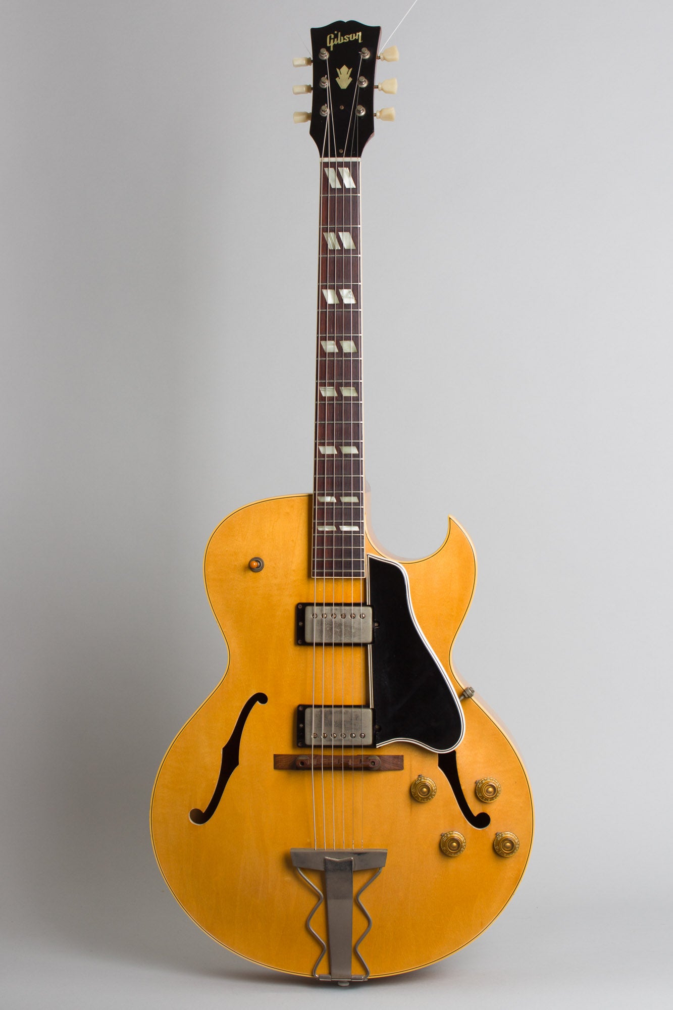 Gibson ES-175DN Arch Top Hollow Body Electric Guitar (1957)