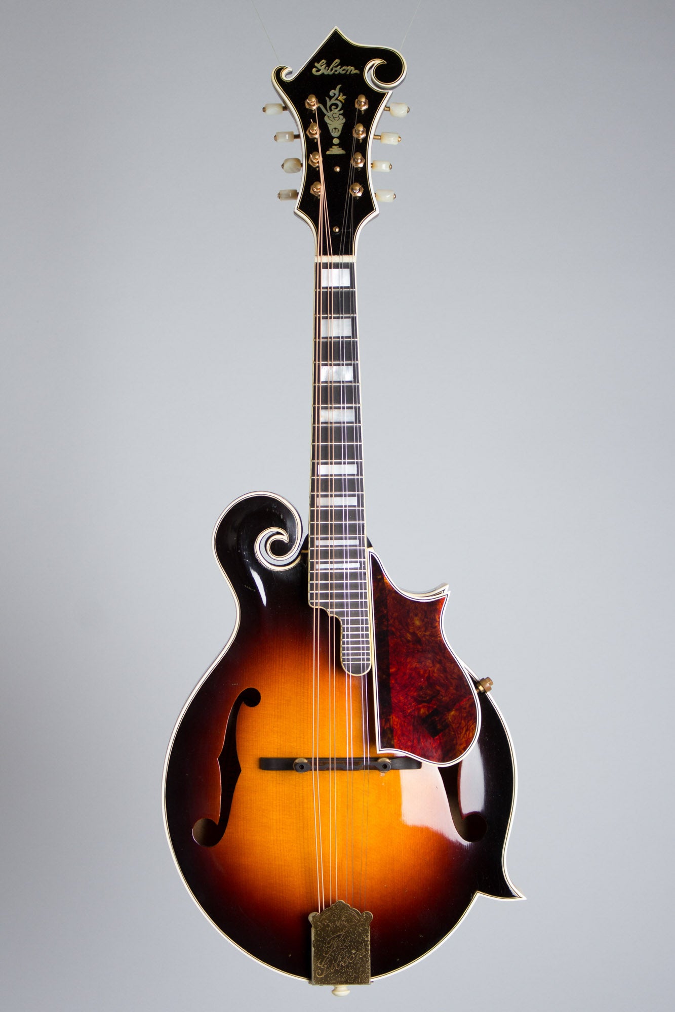 Gibson F-5 Carved Top Mandolin (1938)