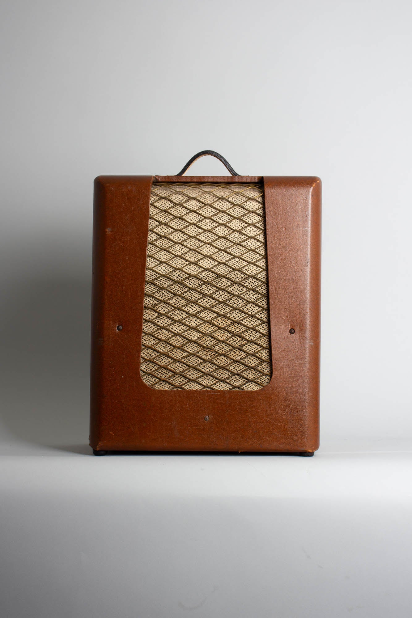 Danelectro Sherwood Master Model 8422 Tube Amplifier (1949)